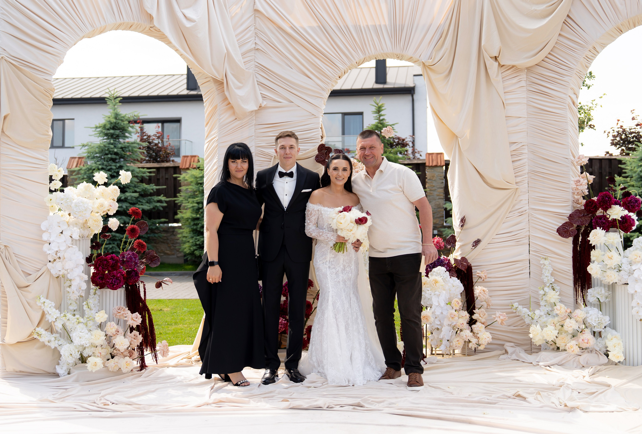 Ірина & Назар. Весільний фотограф Львів Софія Крайник