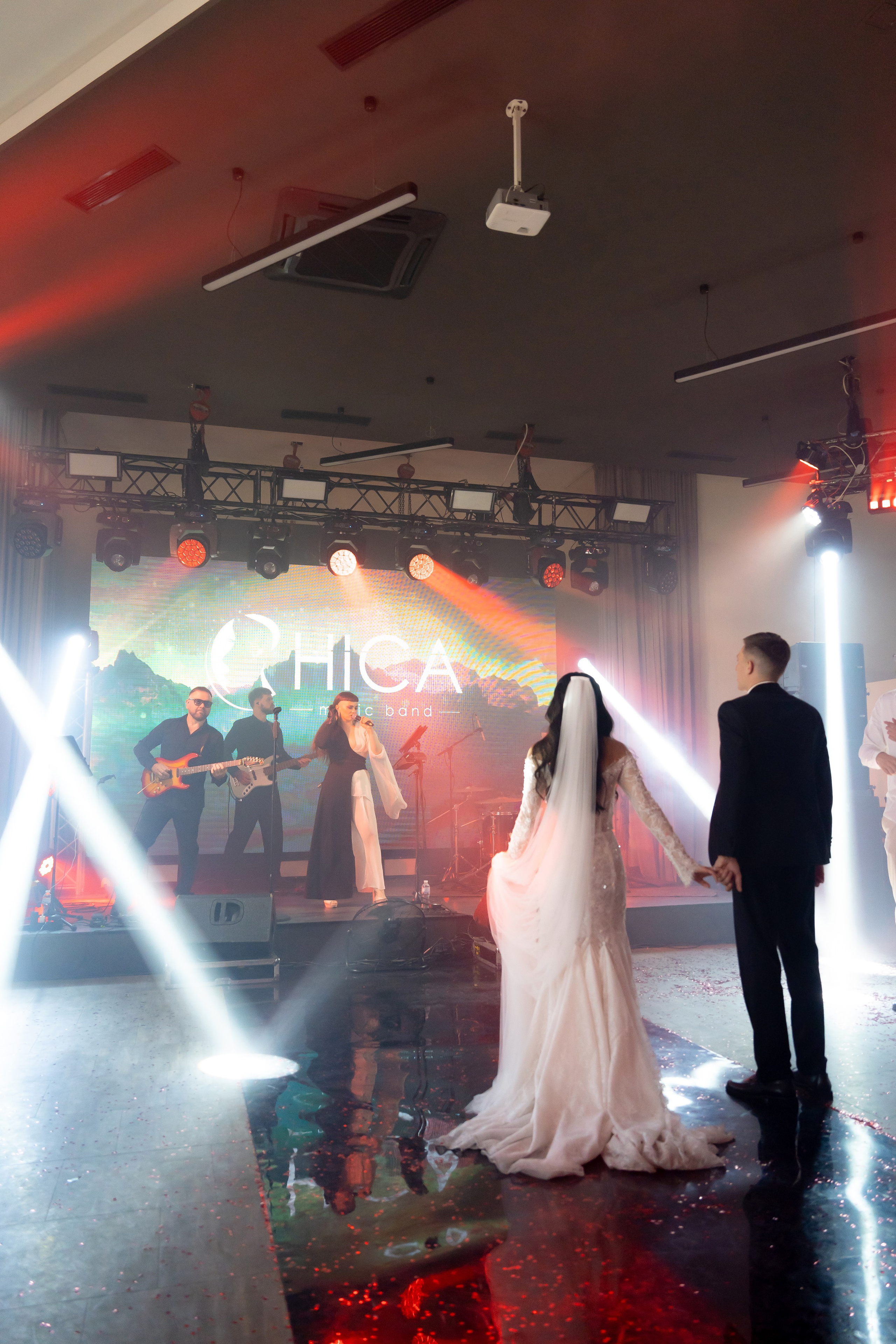 Ірина & Назар. Весільний фотограф Львів Софія Крайник