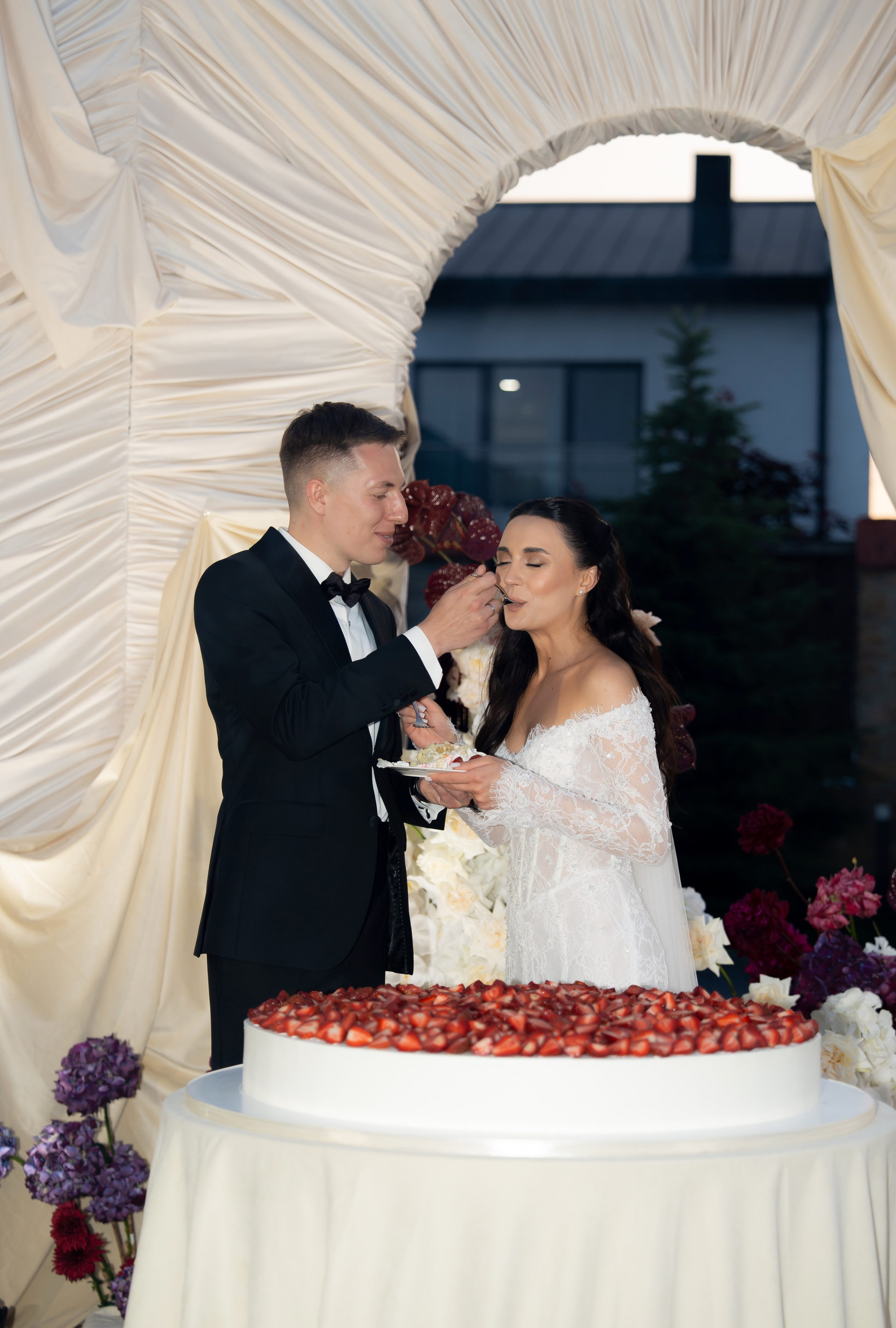 Ірина & Назар. Весільний фотограф Львів Софія Крайник