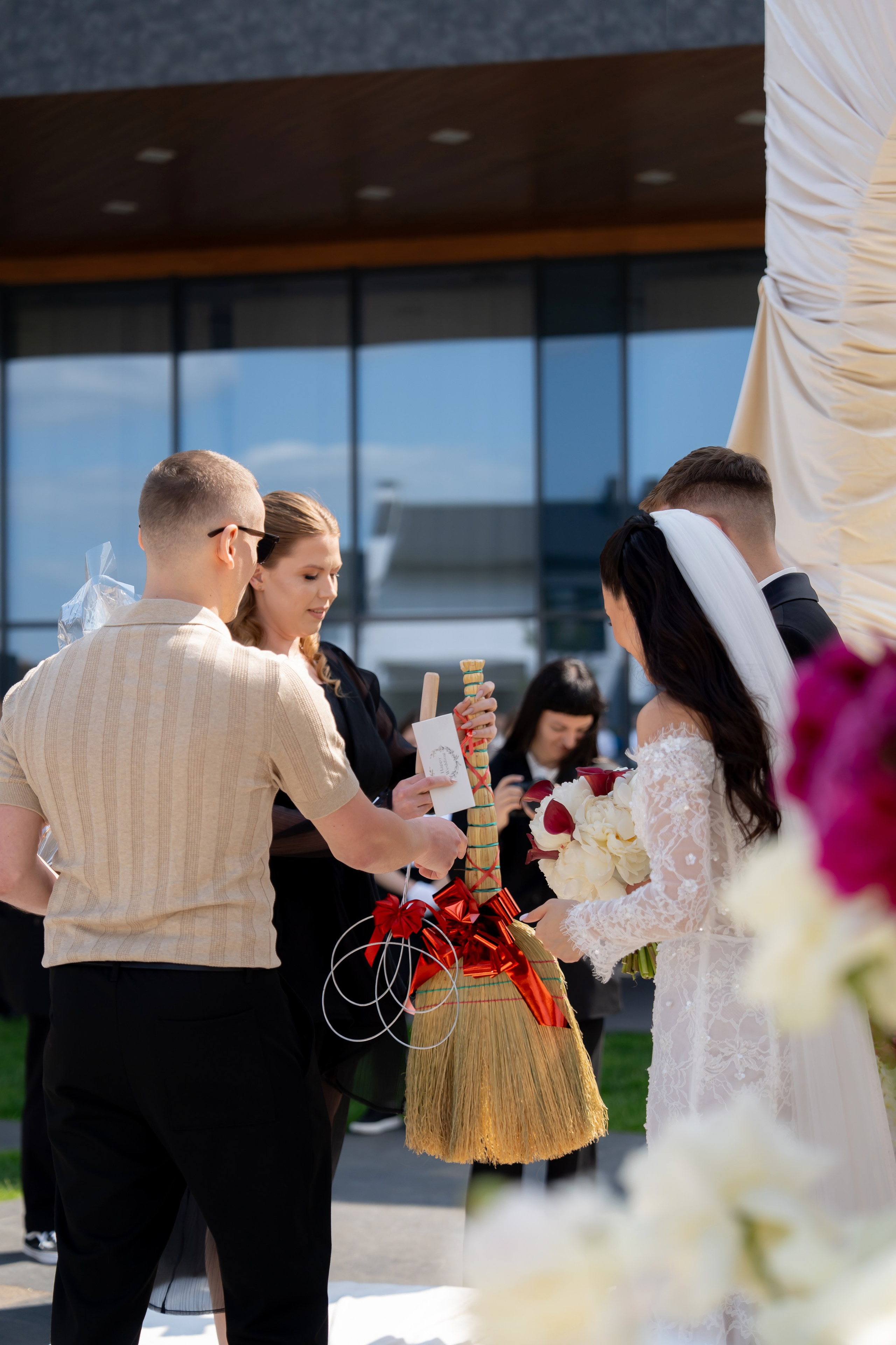 Ірина & Назар. Весільний фотограф Львів Софія Крайник