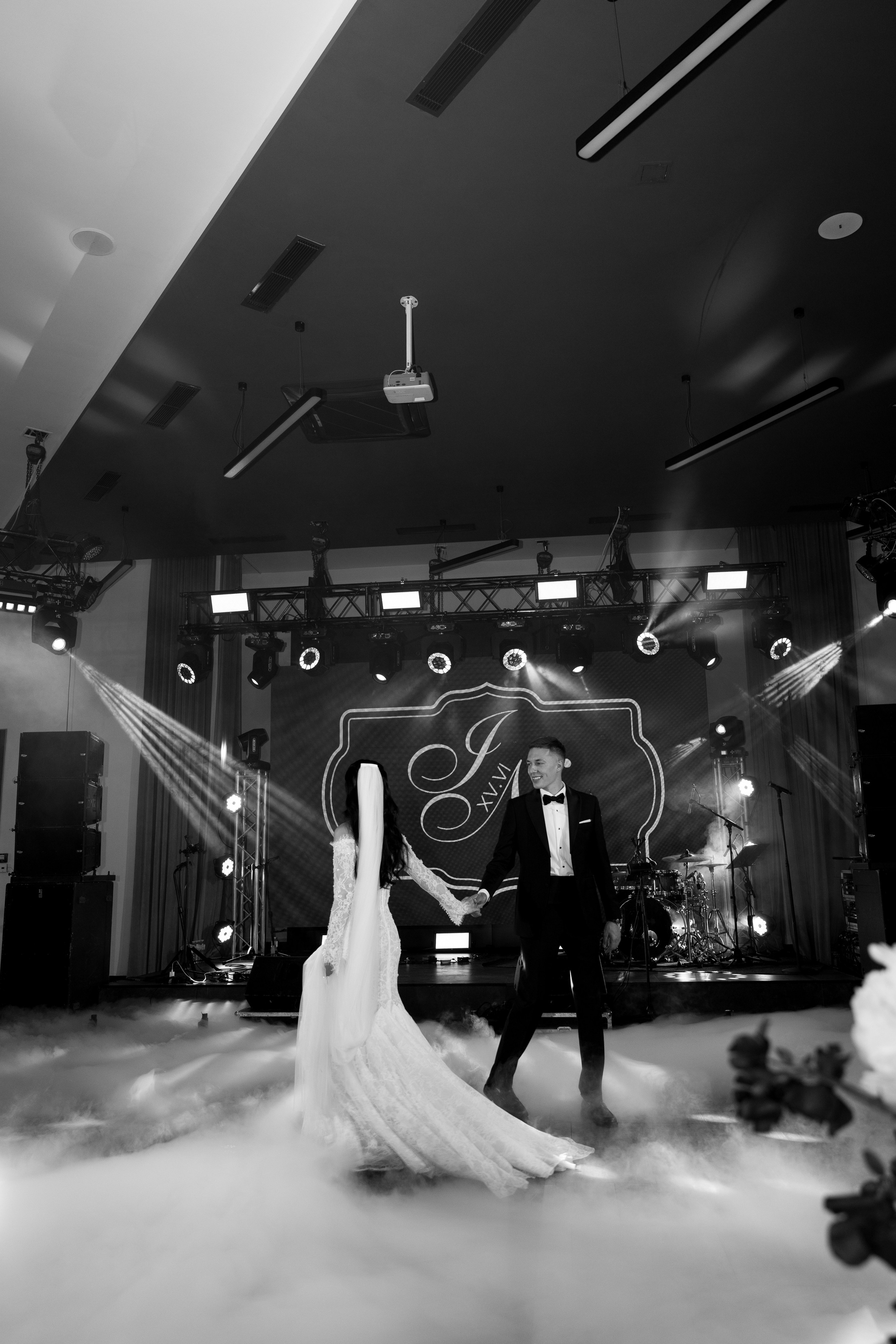 Ірина & Назар. Весільний фотограф Львів Софія Крайник