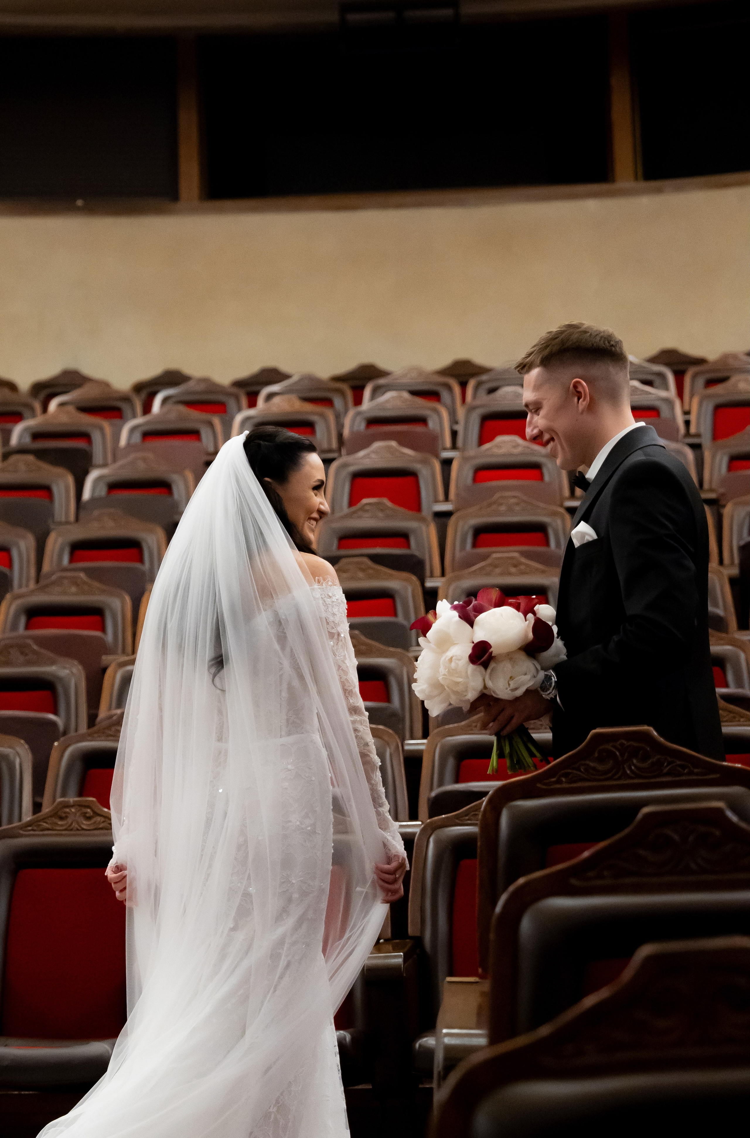 Ірина & Назар. Весільний фотограф Львів Софія Крайник