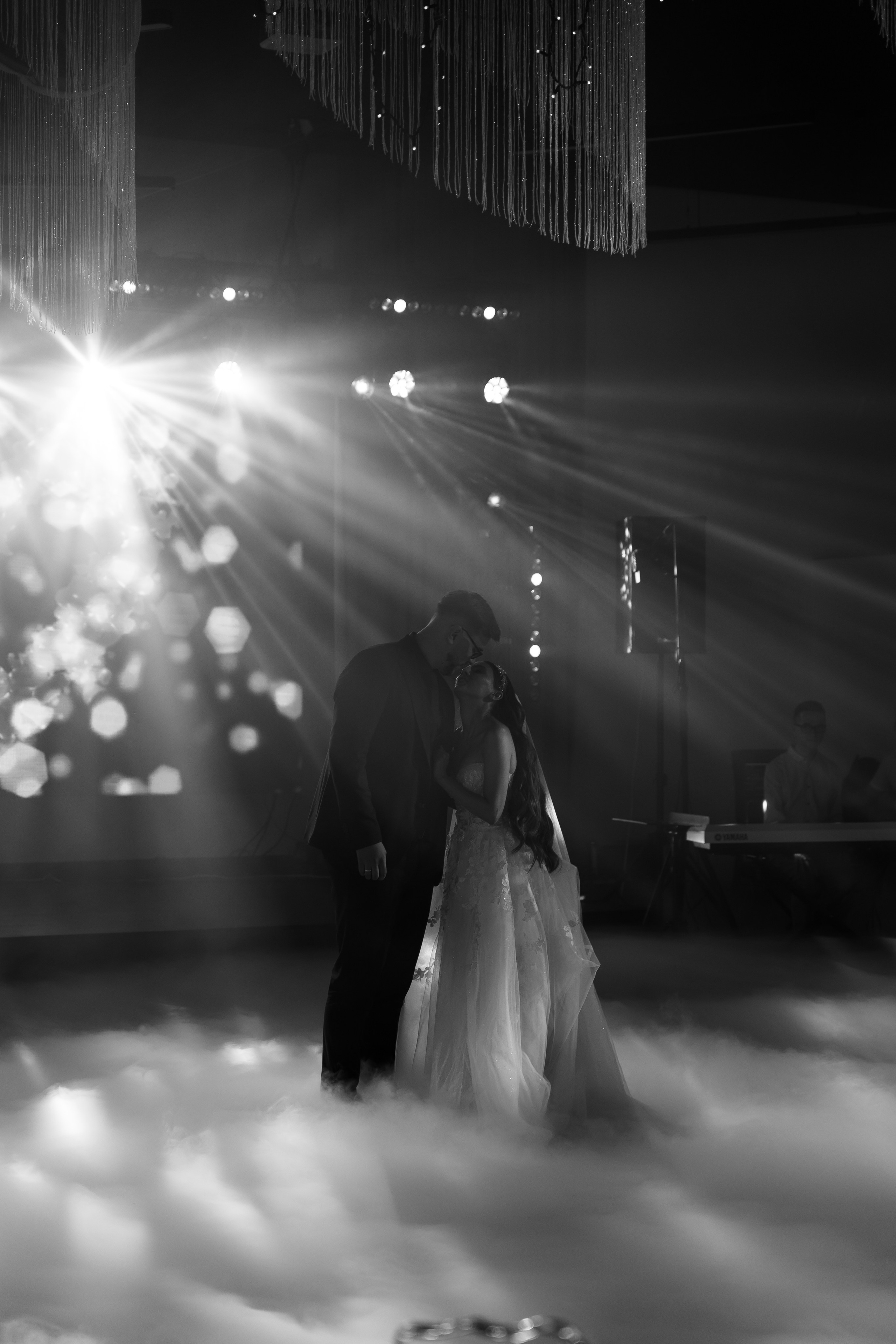 Віталій & Ліліана. Весільний фотограф Львів Софія Крайник