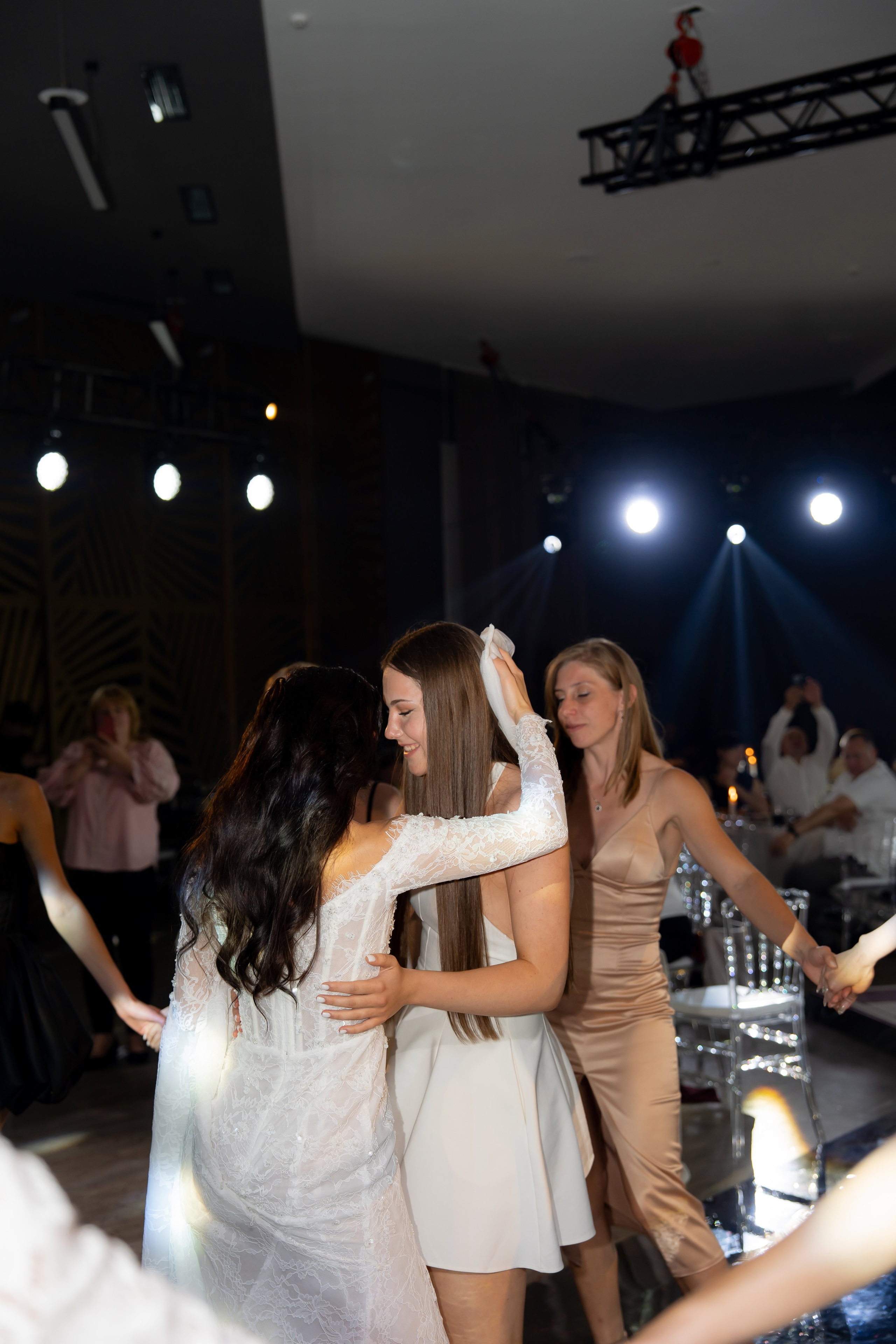 Ірина & Назар. Весільний фотограф Львів Софія Крайник