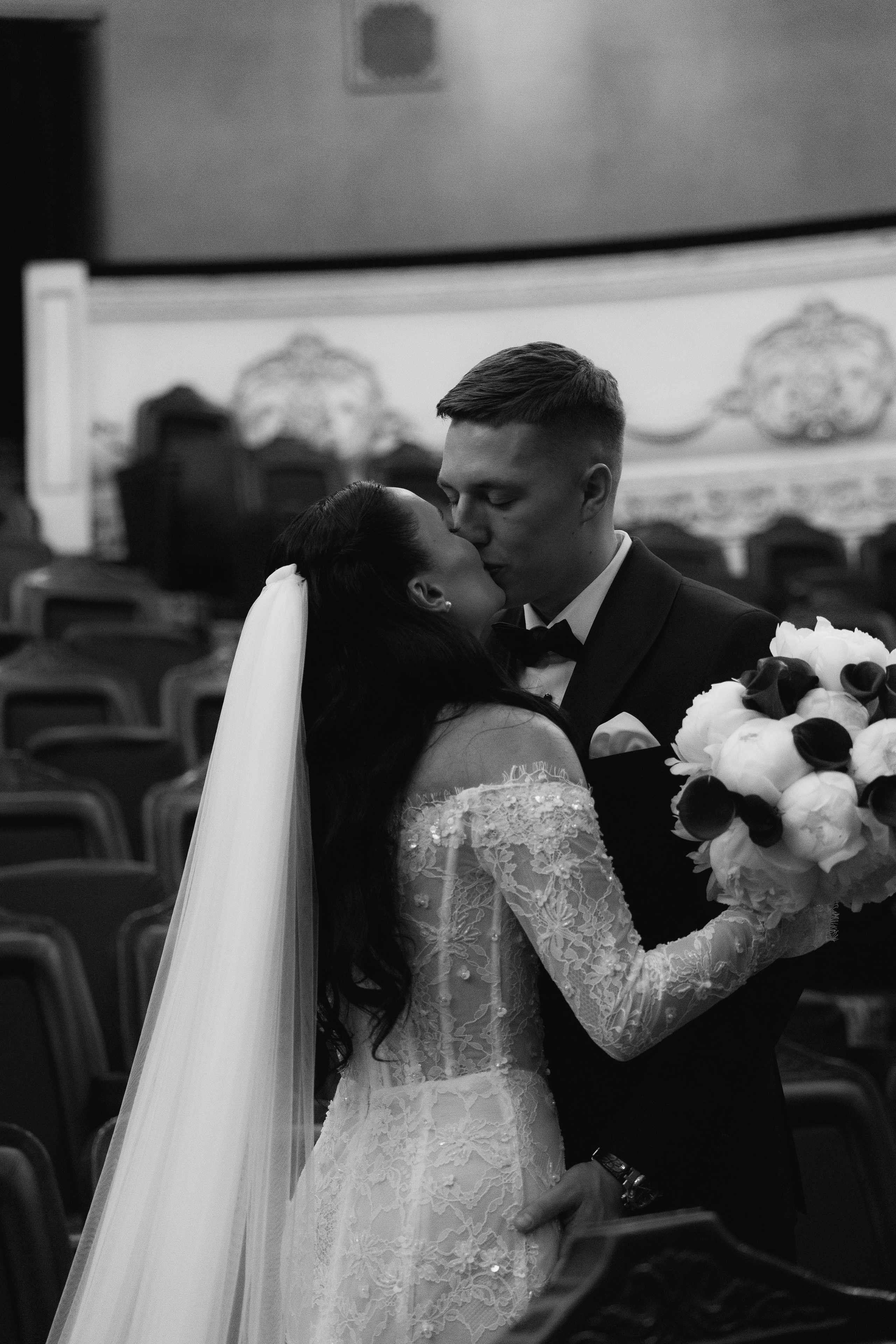 Ірина & Назар. Весільний фотограф Львів Софія Крайник