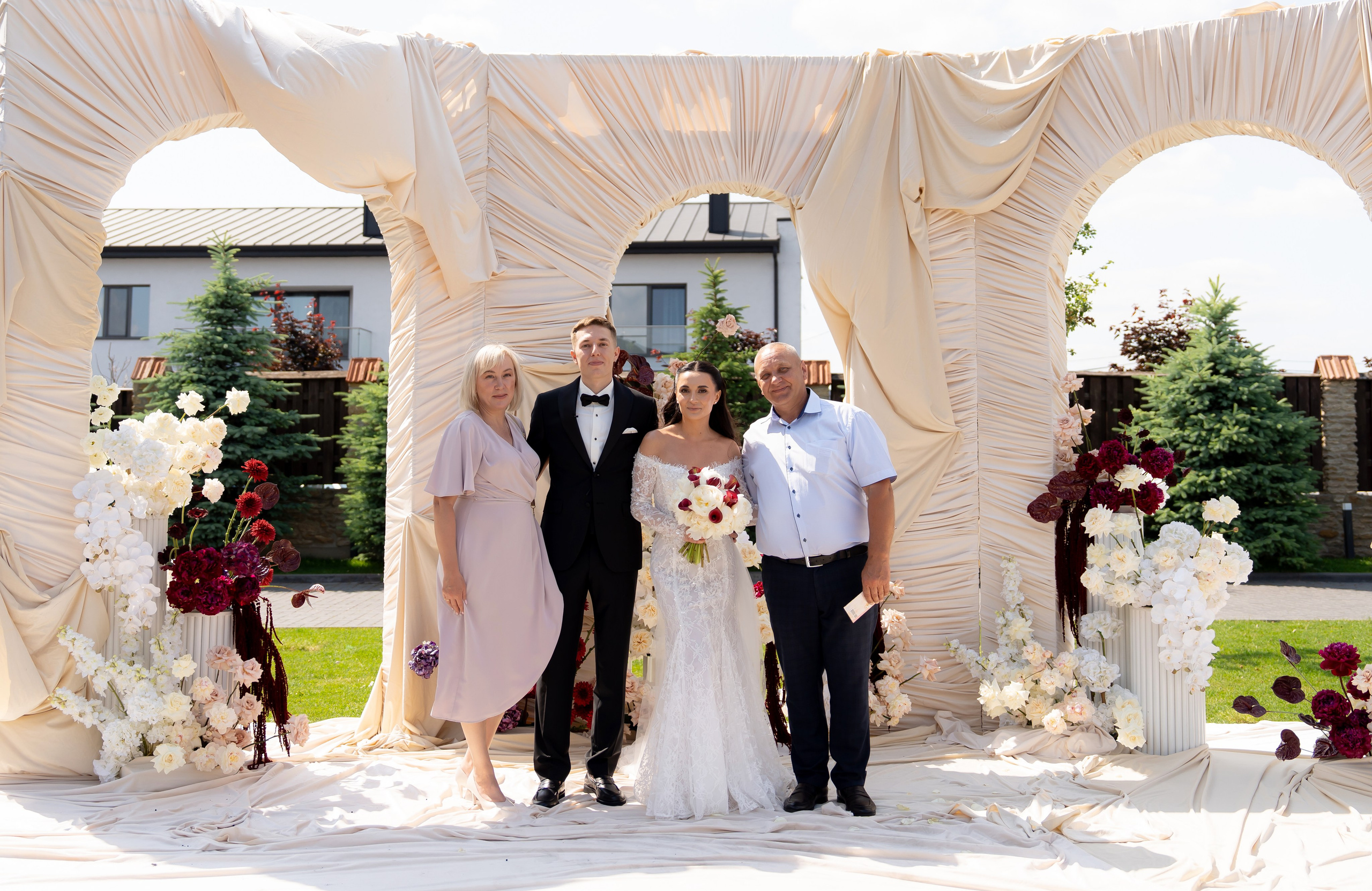 Ірина & Назар. Весільний фотограф Львів Софія Крайник