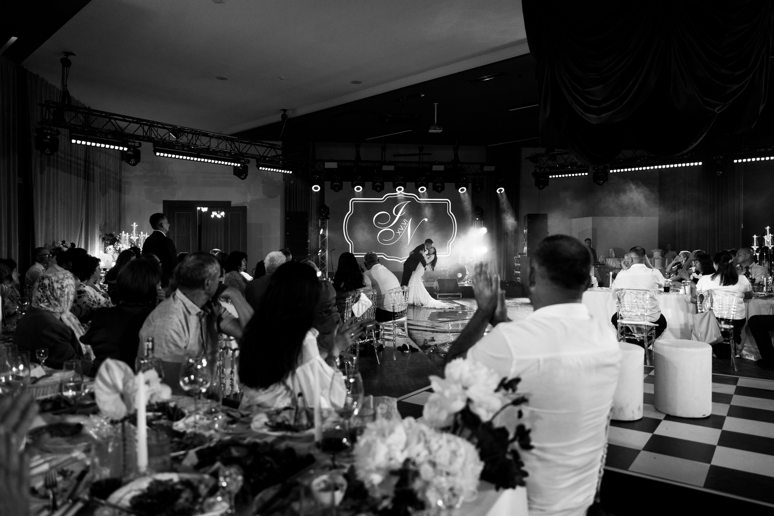 Ірина & Назар. Весільний фотограф Львів Софія Крайник