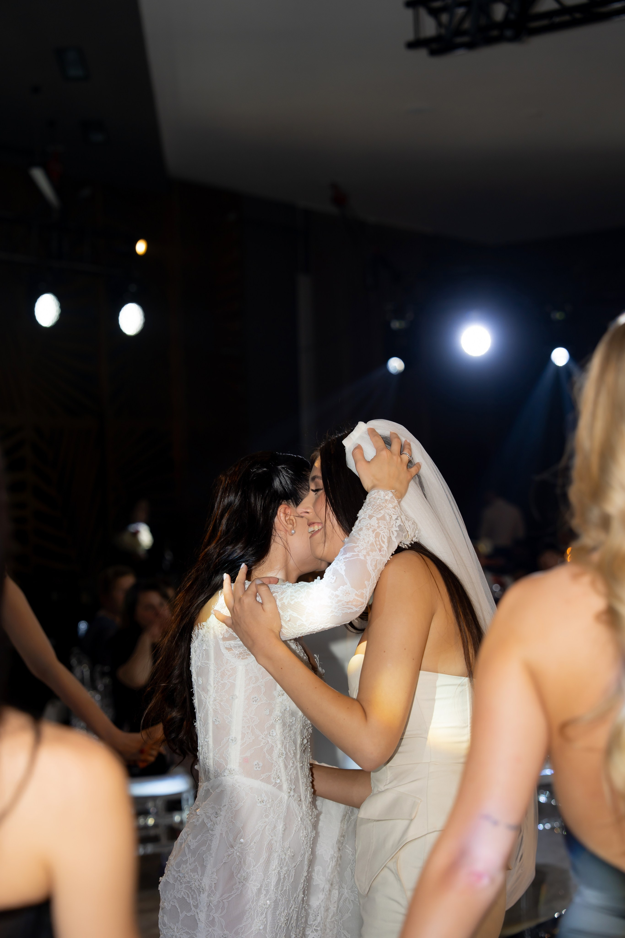 Ірина & Назар. Весільний фотограф Львів Софія Крайник