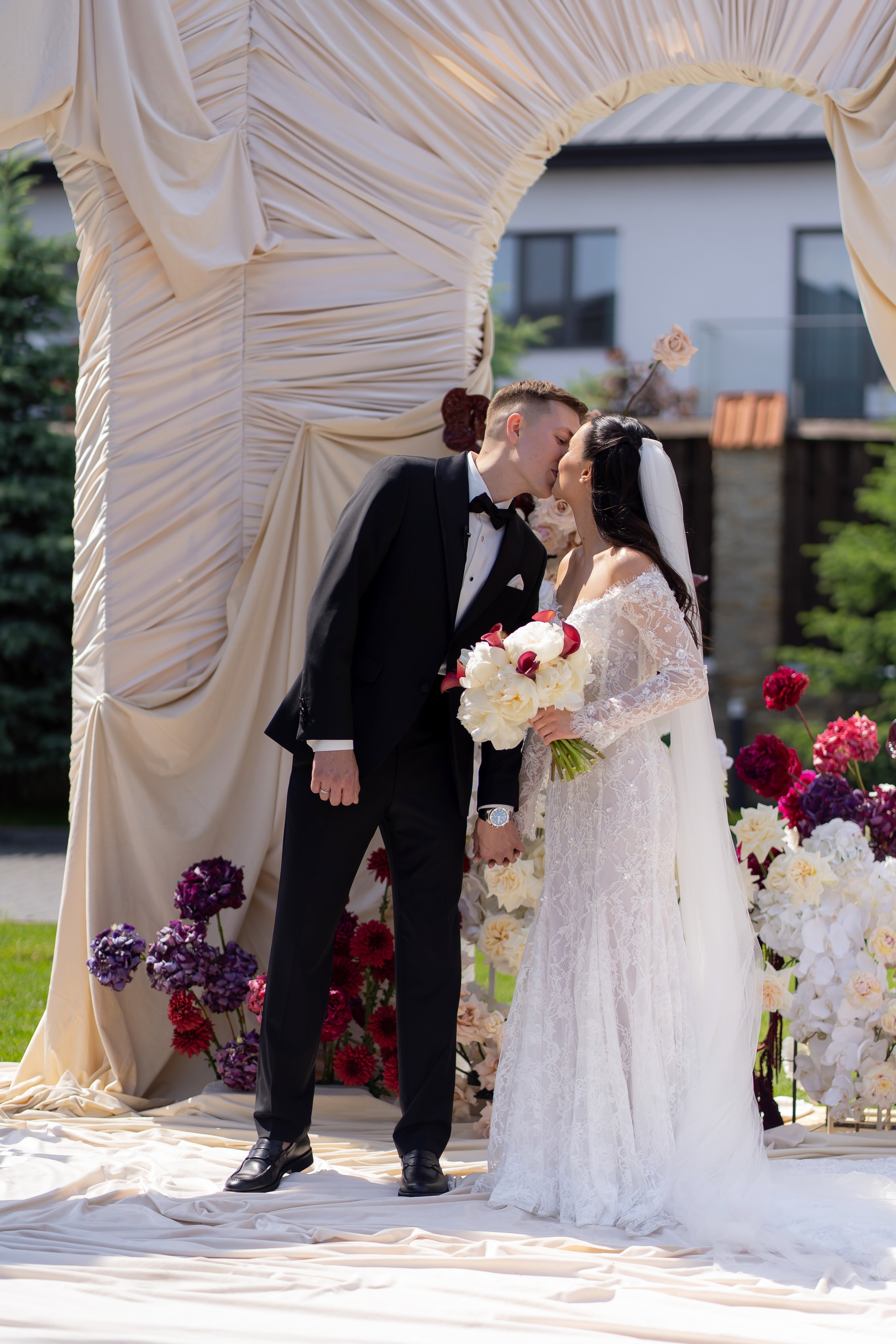 Ірина & Назар. Весільний фотограф Львів Софія Крайник