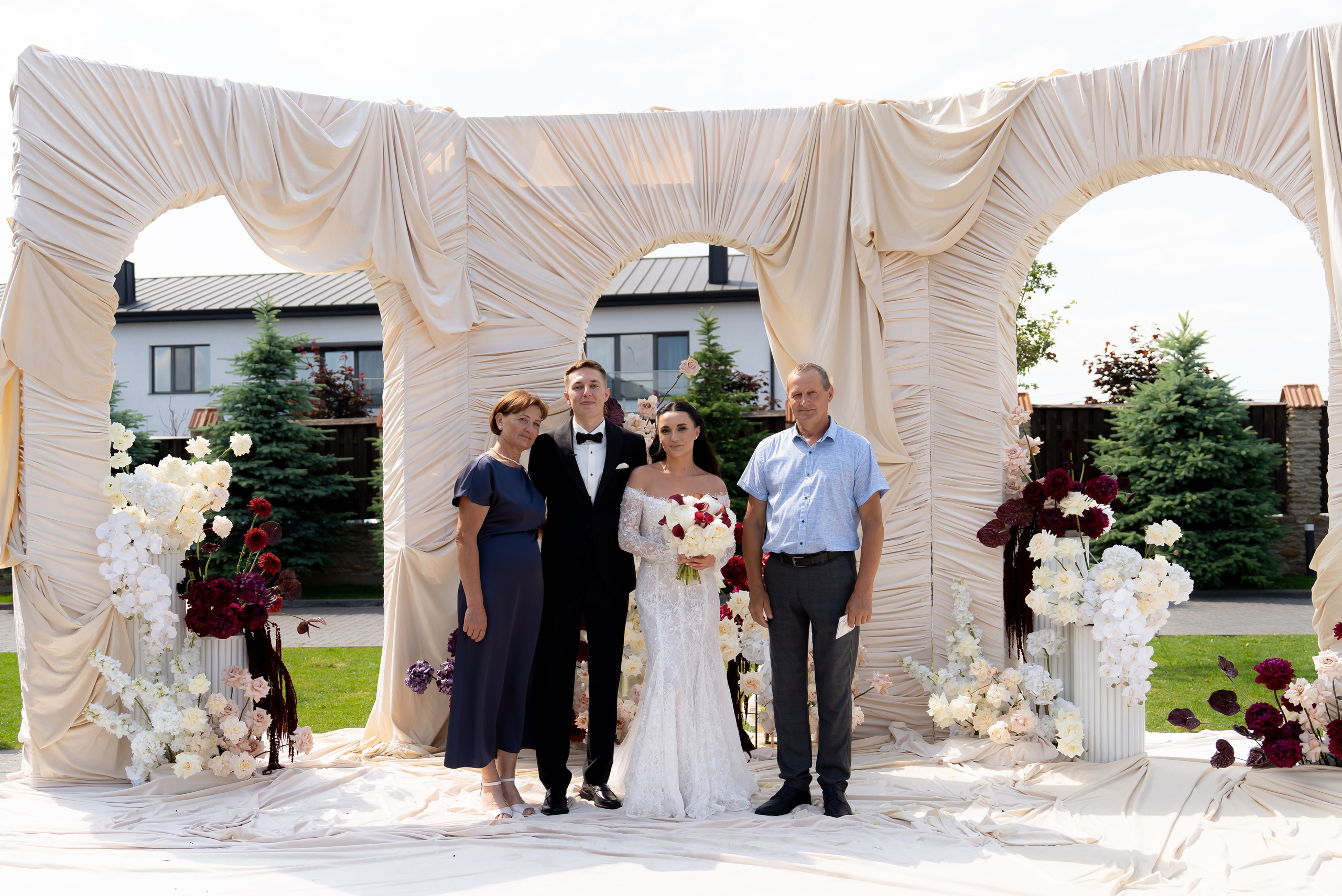 Ірина & Назар. Весільний фотограф Львів Софія Крайник