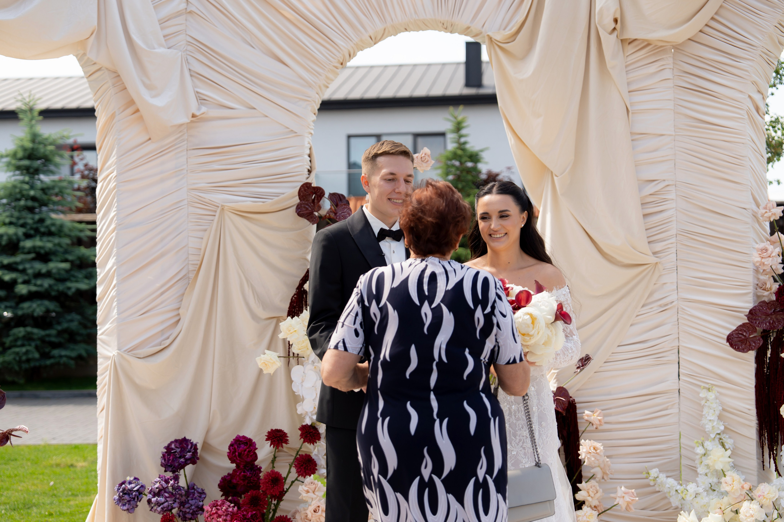 Ірина & Назар. Весільний фотограф Львів Софія Крайник