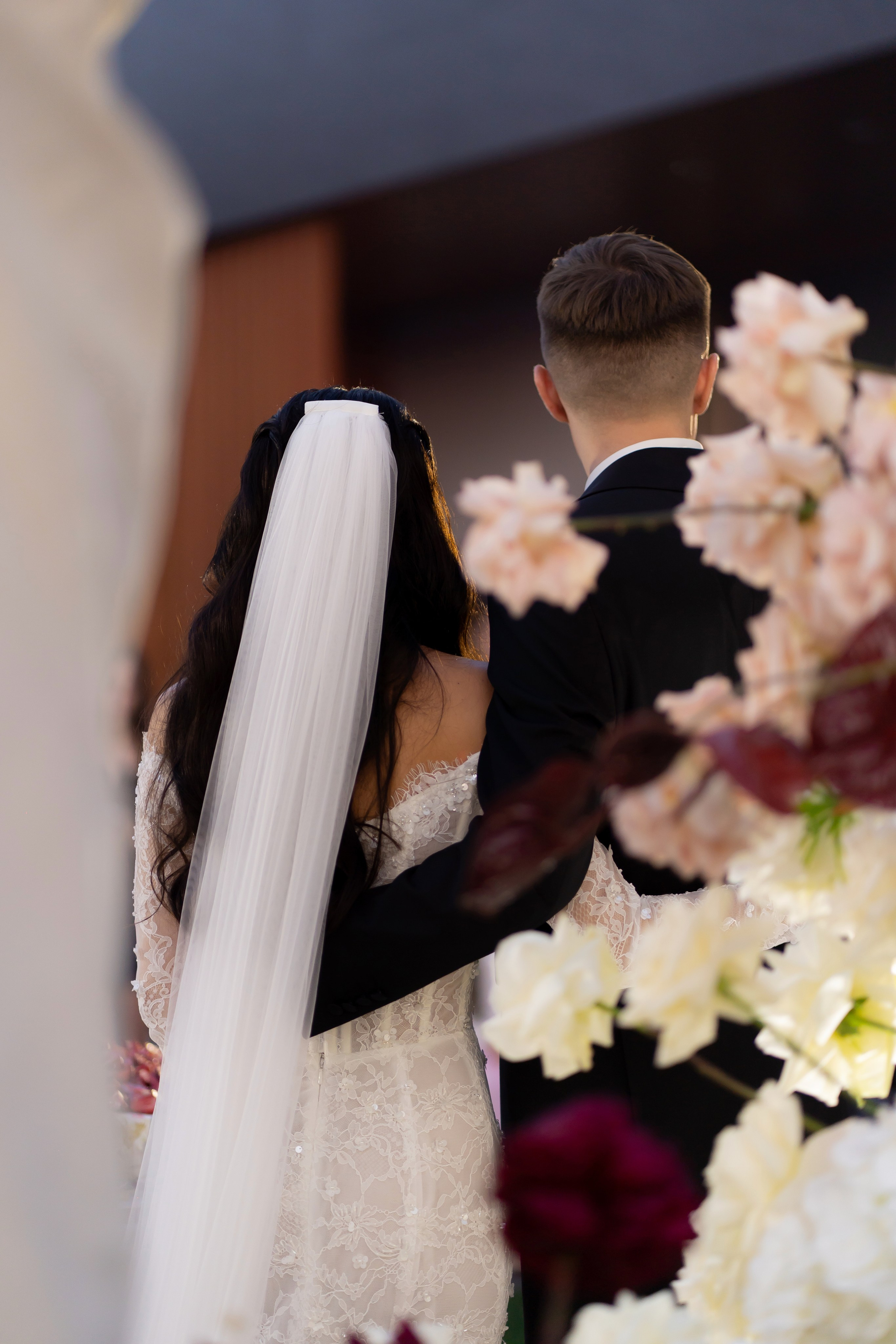 Ірина & Назар. Весільний фотограф Львів Софія Крайник