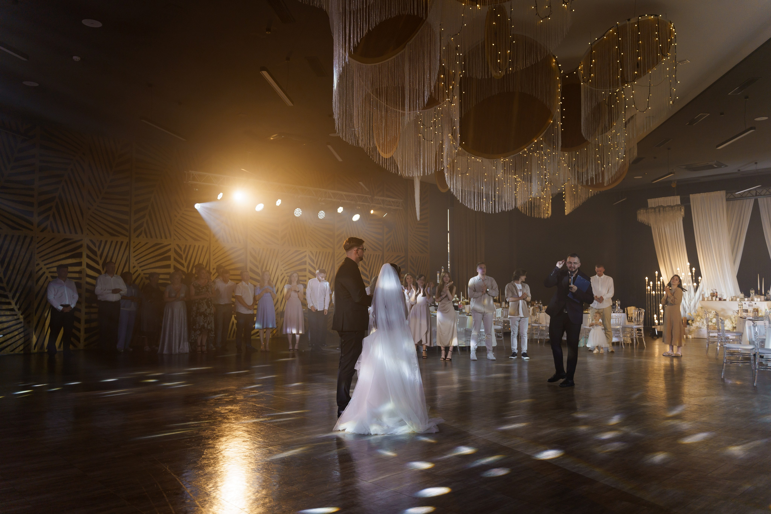 Віталій & Ліліана. Весільний фотограф Львів Софія Крайник