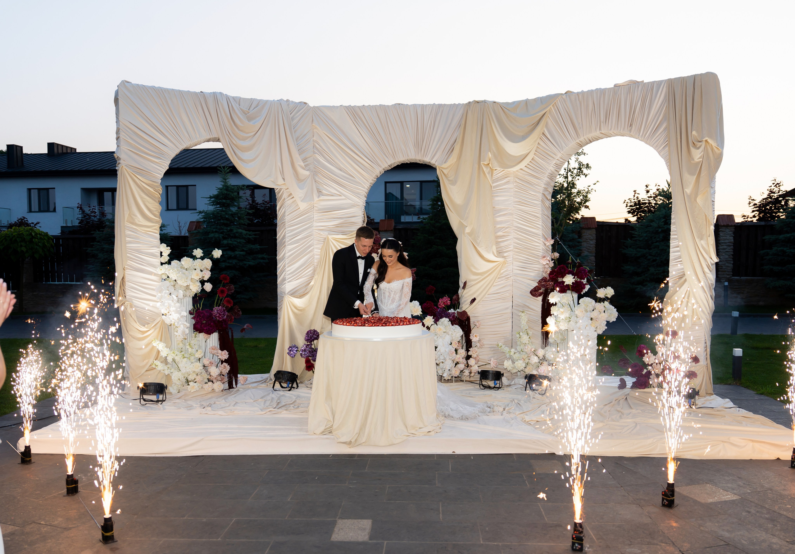 Ірина & Назар. Весільний фотограф Львів Софія Крайник