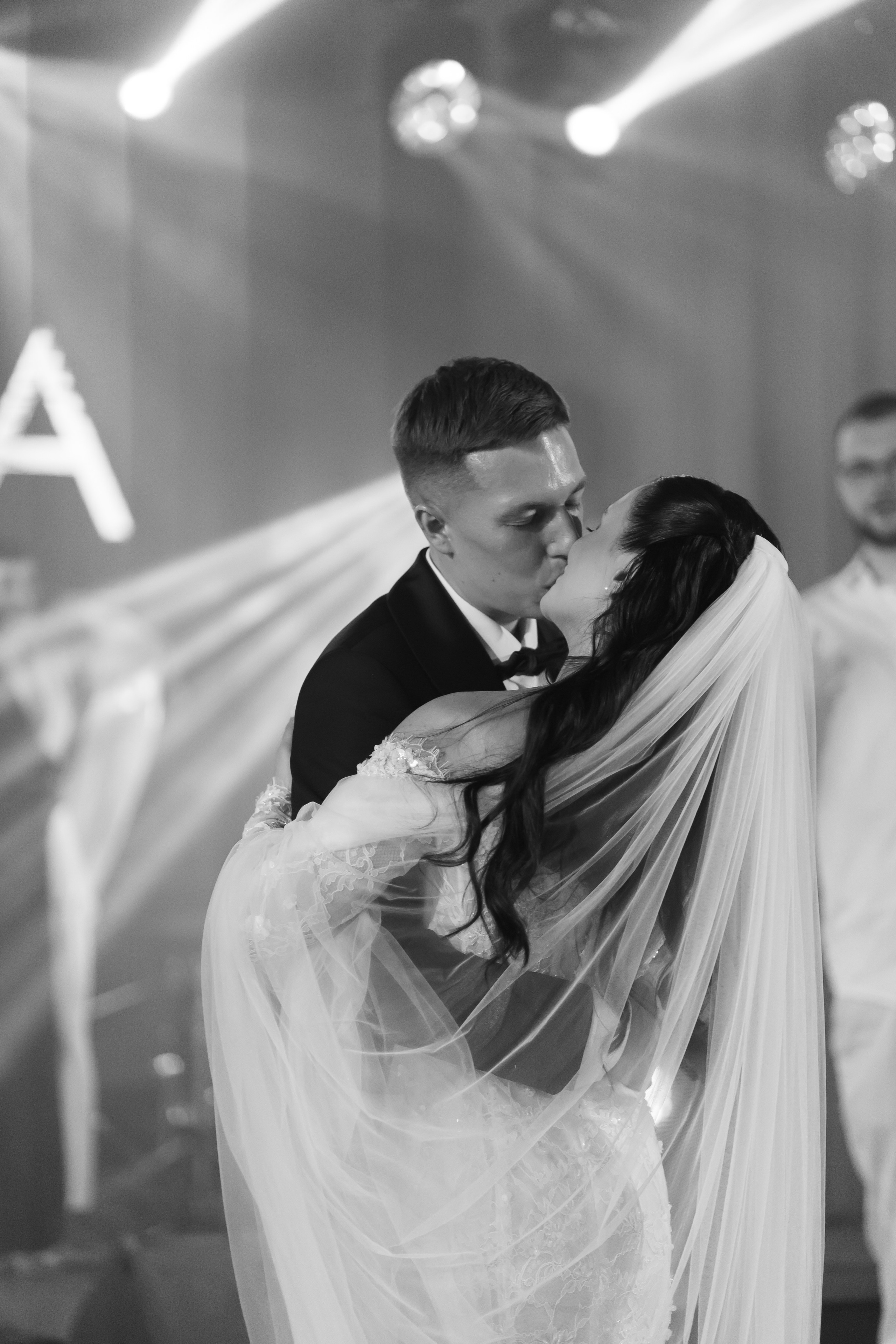 Ірина & Назар. Весільний фотограф Львів Софія Крайник