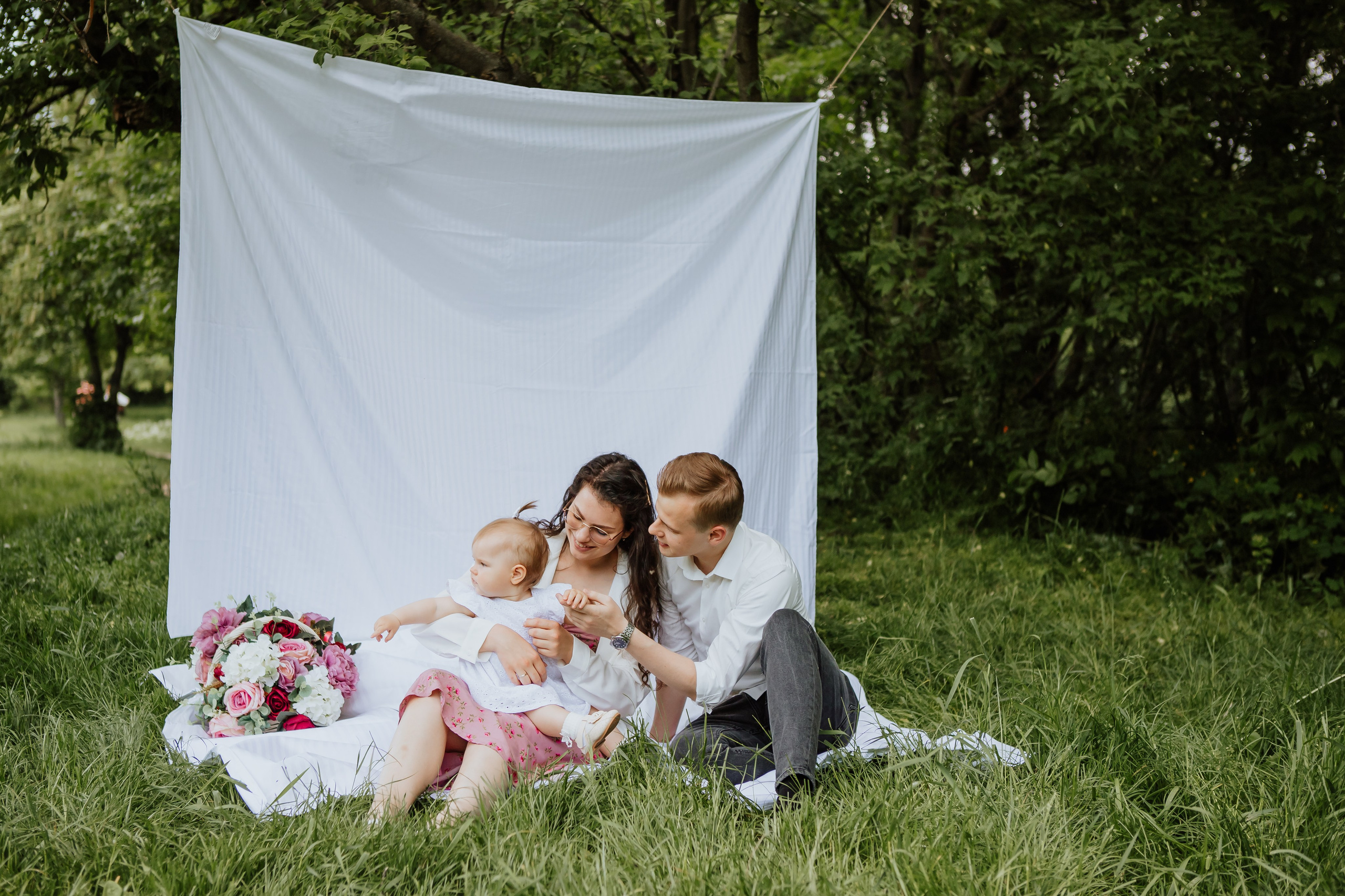 Семейная фотоссесия .Цена Фотосессии 2500 грн.   Оренда студии оплачивается отдельно.