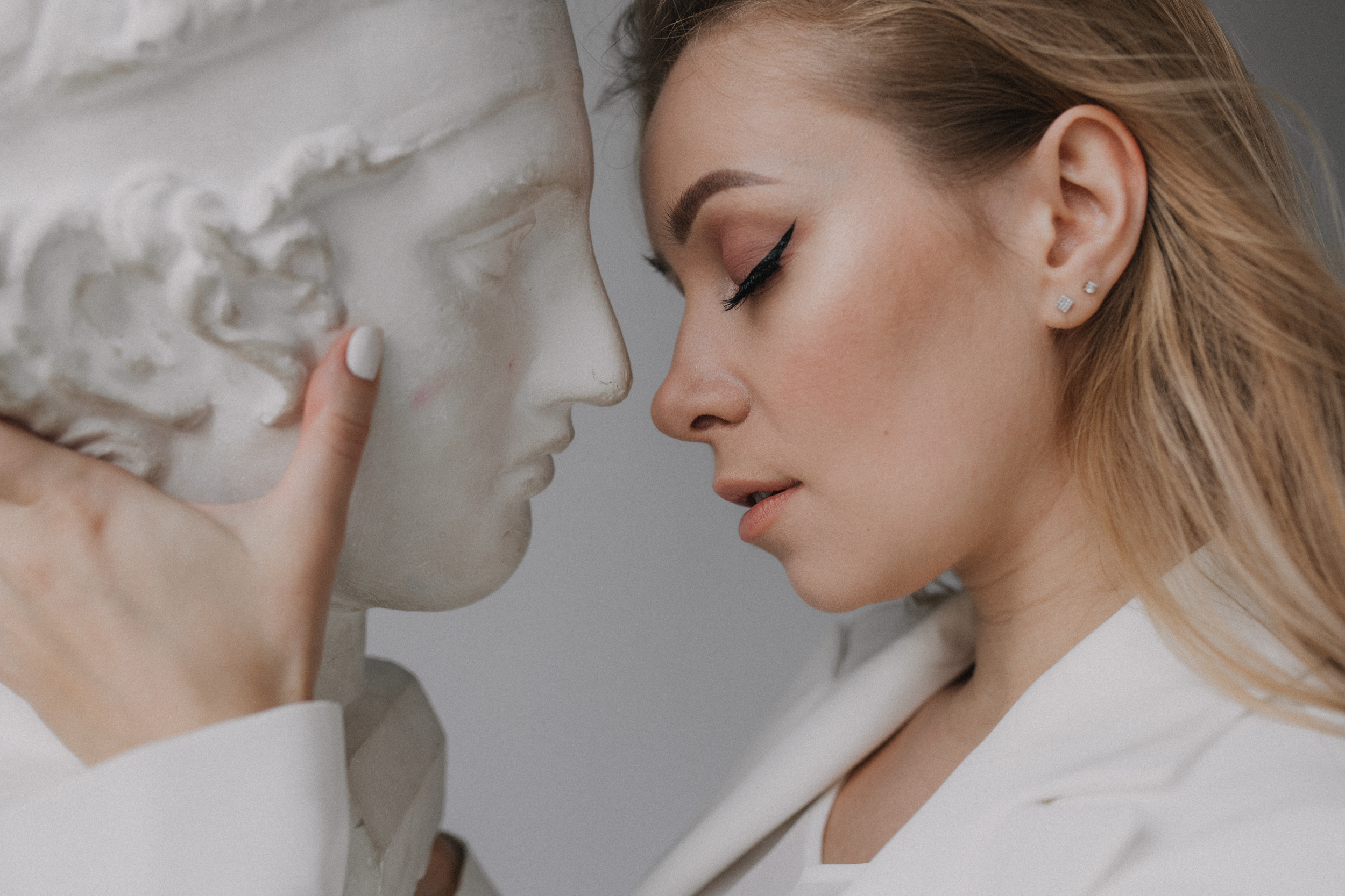 Yana. Портретний та контент фотограф Київ