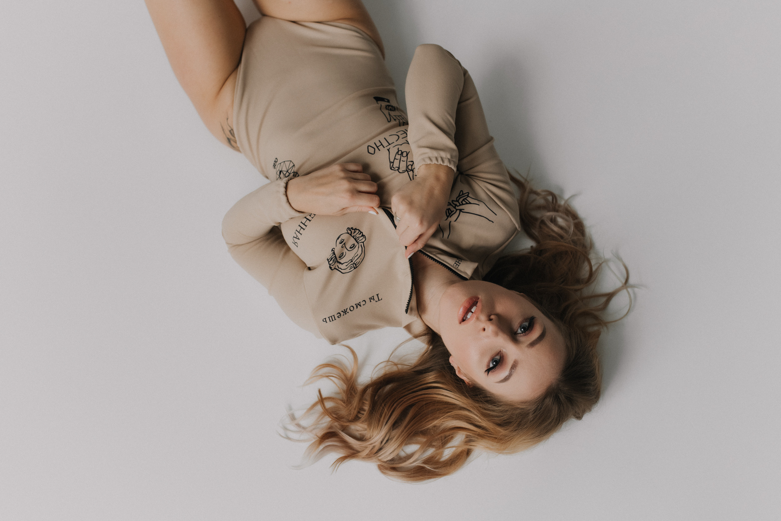 Yana. Портретний та контент фотограф Київ