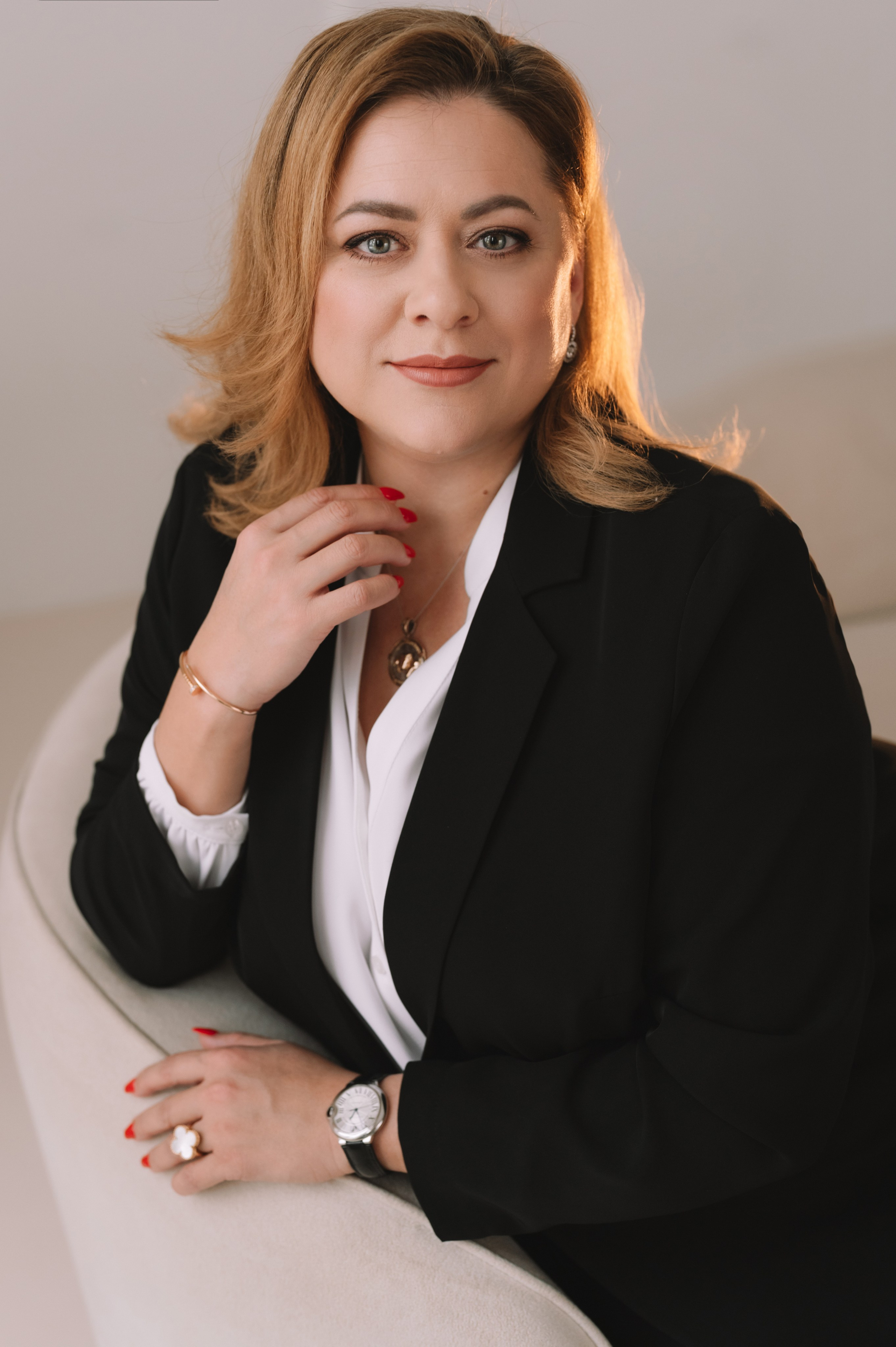 Зйомка для нотаріуса. Портретний та контент фотограф Київ