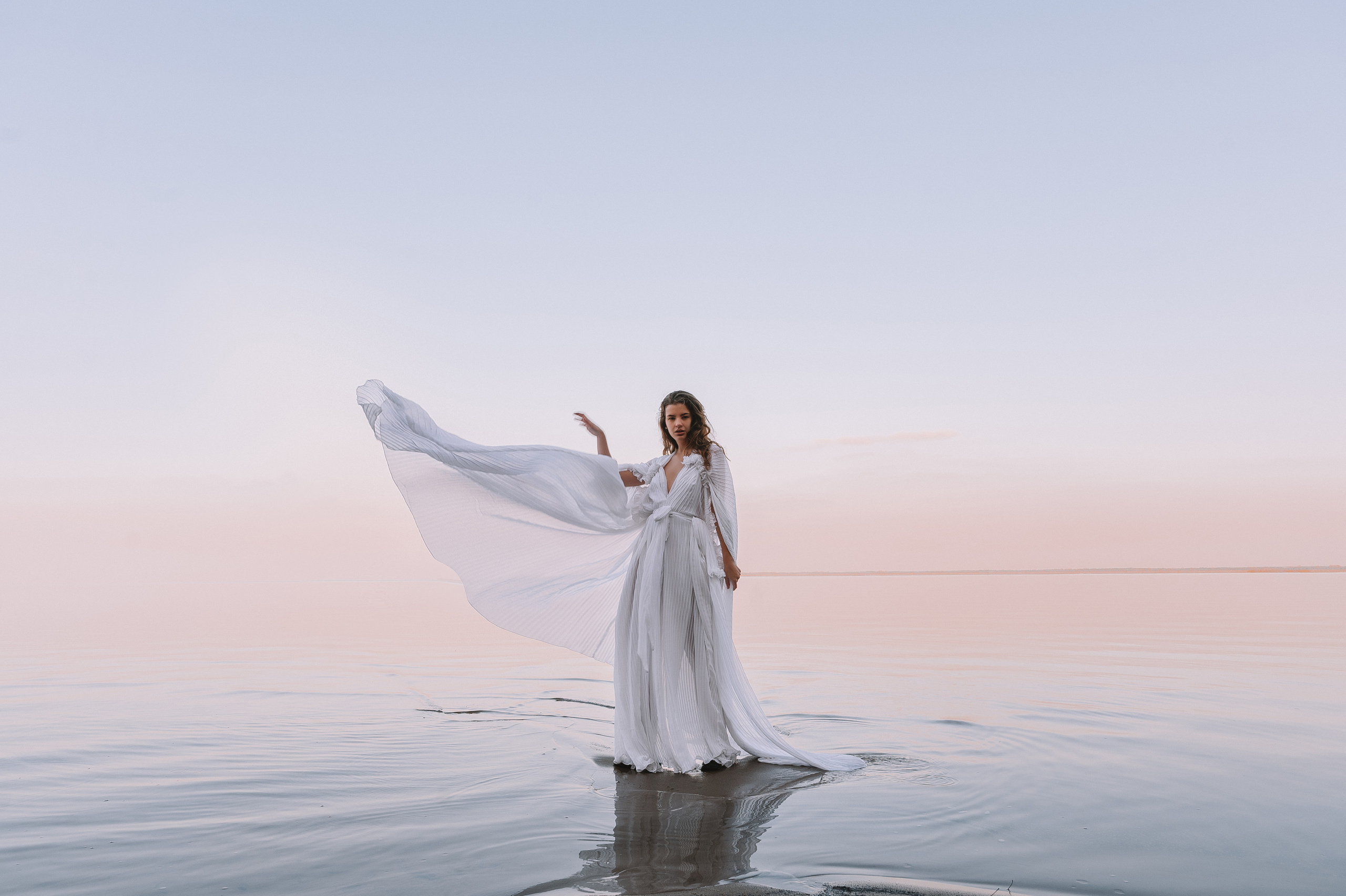 Зйомка дизайнерських суконь. Портретний та контент фотограф Київ