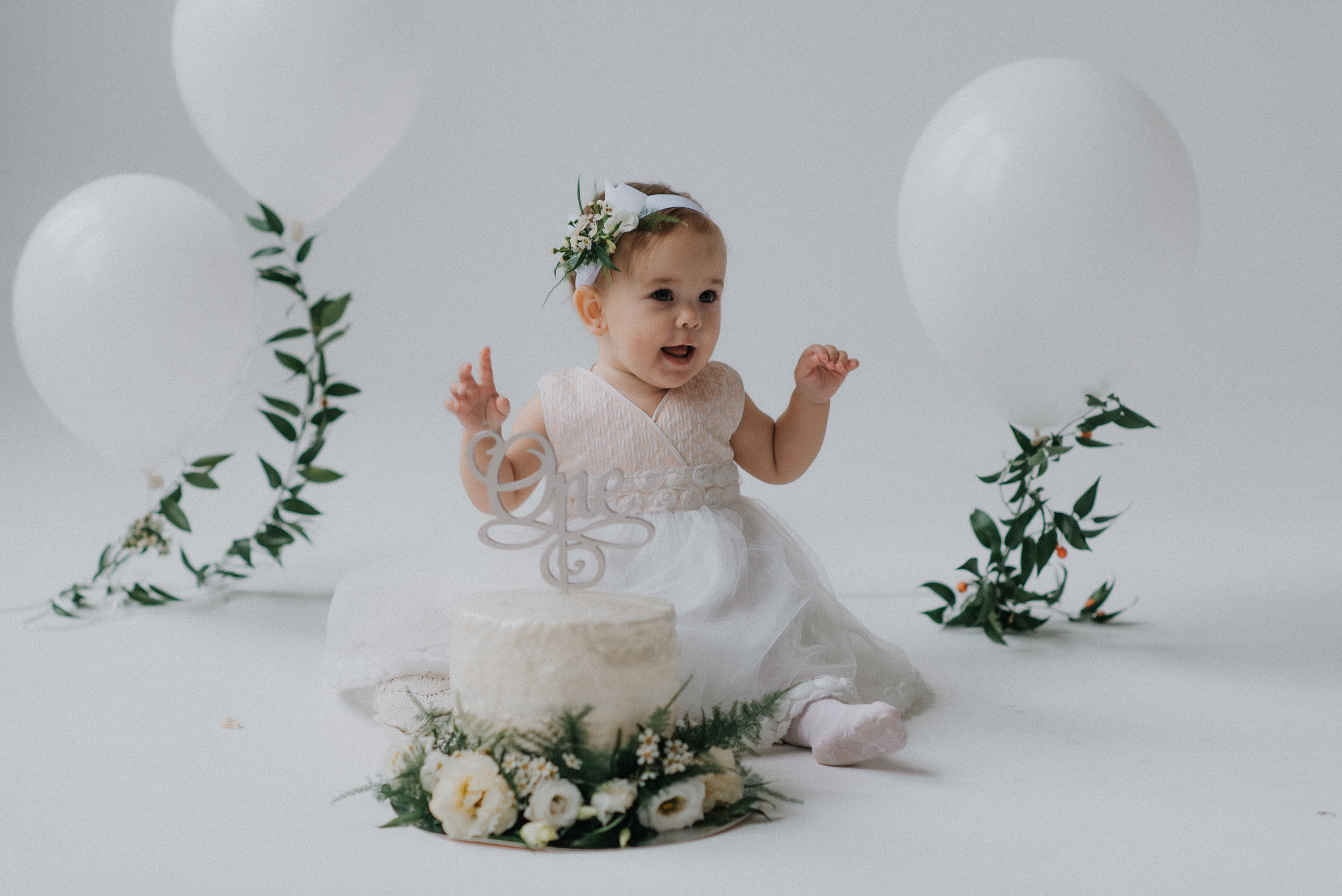 Перший тортик Дарини. Портретний та контент фотограф Київ