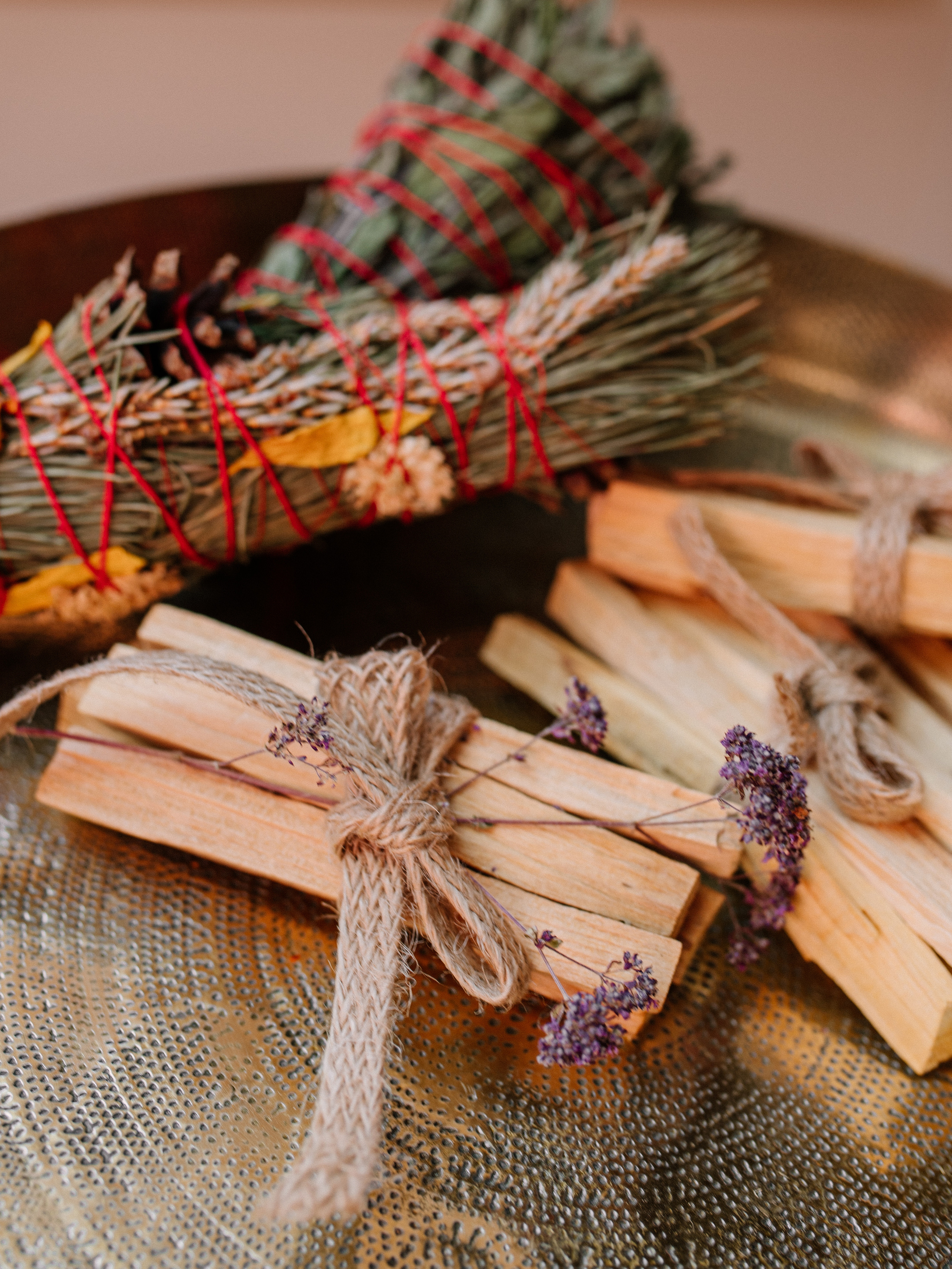 Предметна зйомка продукції для для очищения простору тілаі душі:). Портретний та контент фотограф Київ