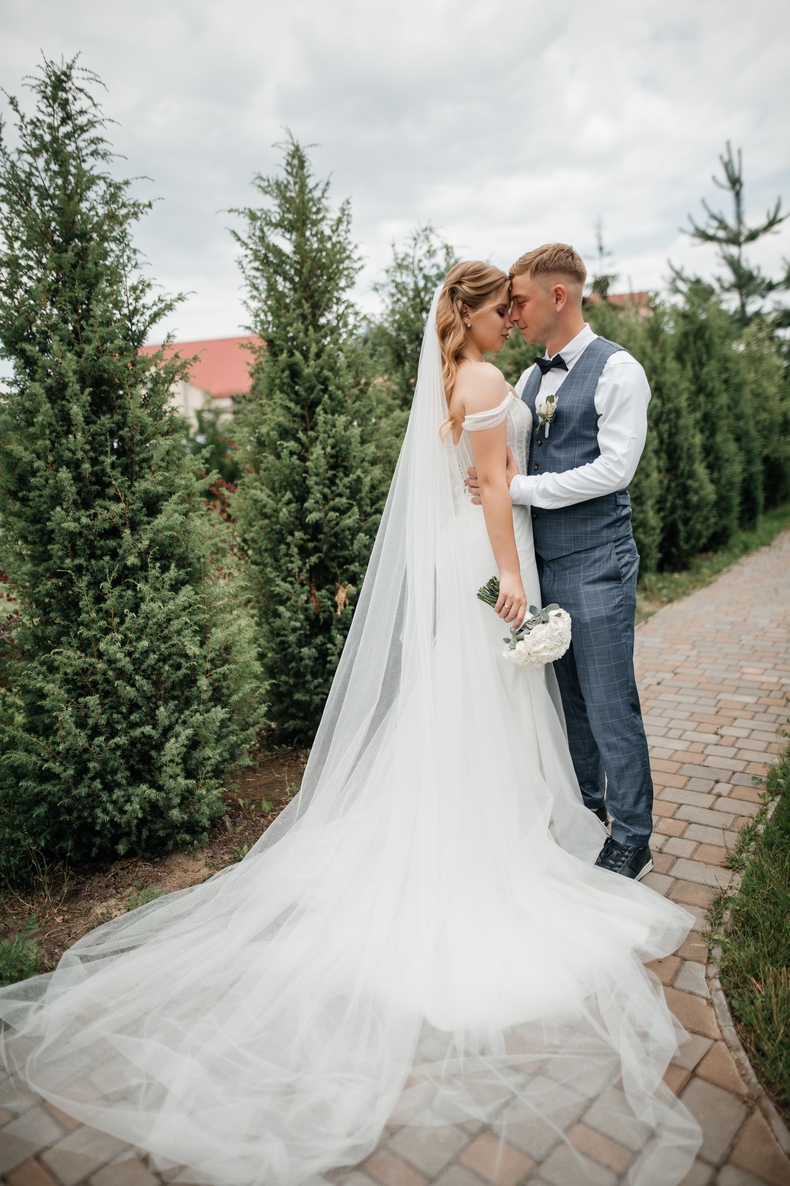 Свадебный фотограф в городе Ахтырка. Весільний і сімейний фотограф Вадим Чикало