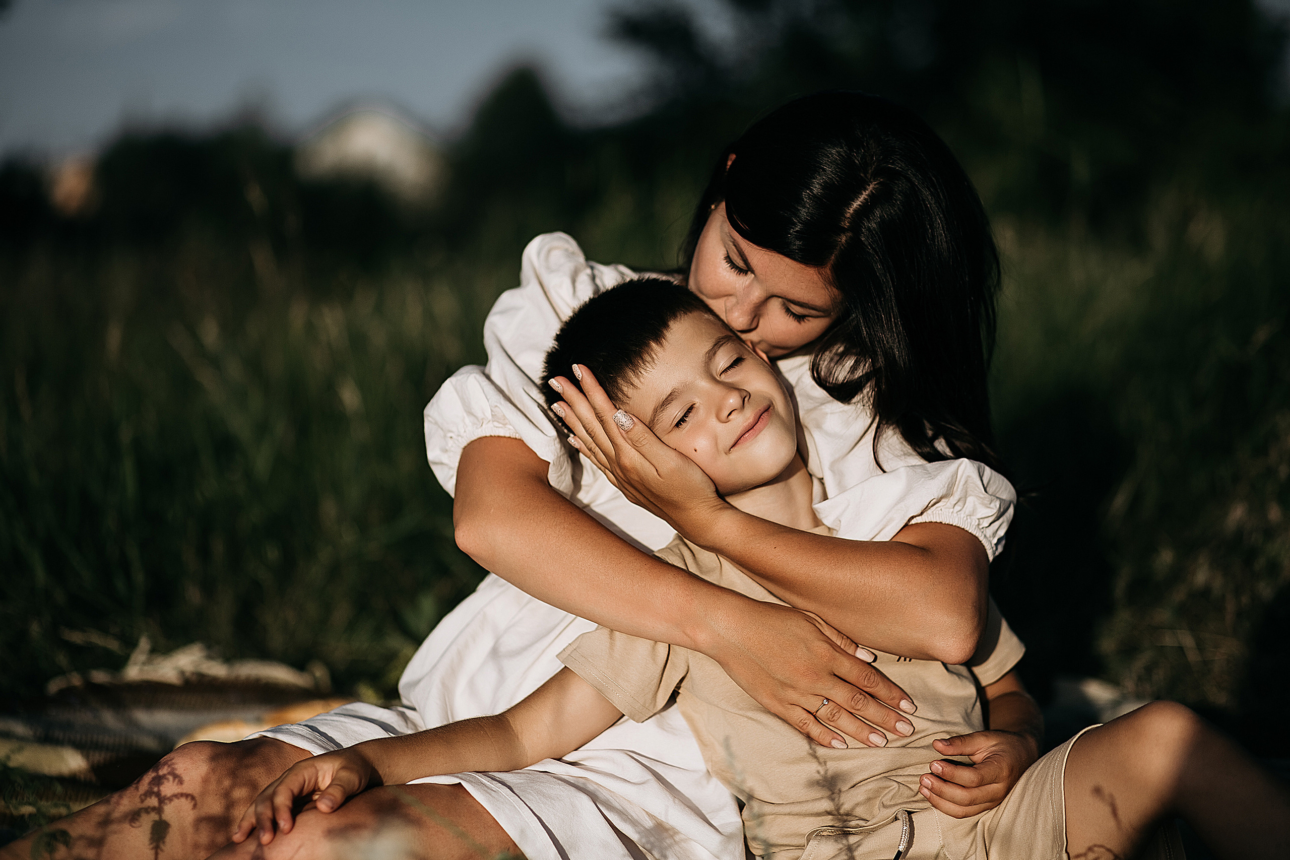 Семейная фотосессия и фотосессия беременных Ахтырка. Весільний і сімейний фотограф Вадим Чикало