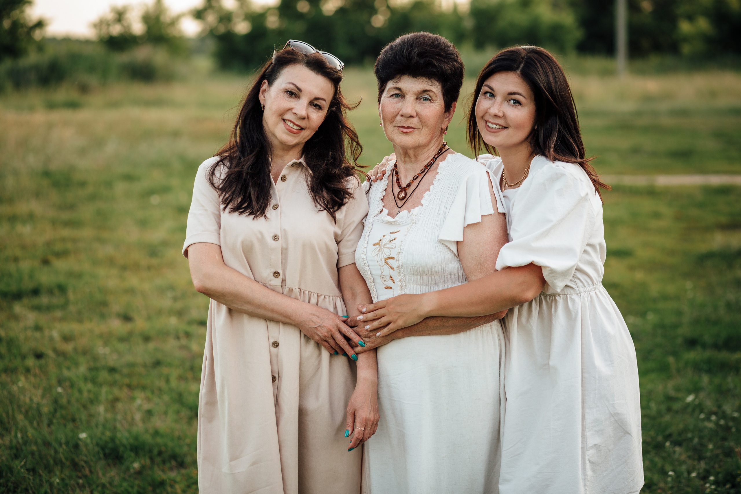 Семейная фотосессия и фотосессия беременных Ахтырка. Весільний і сімейний фотограф Вадим Чикало