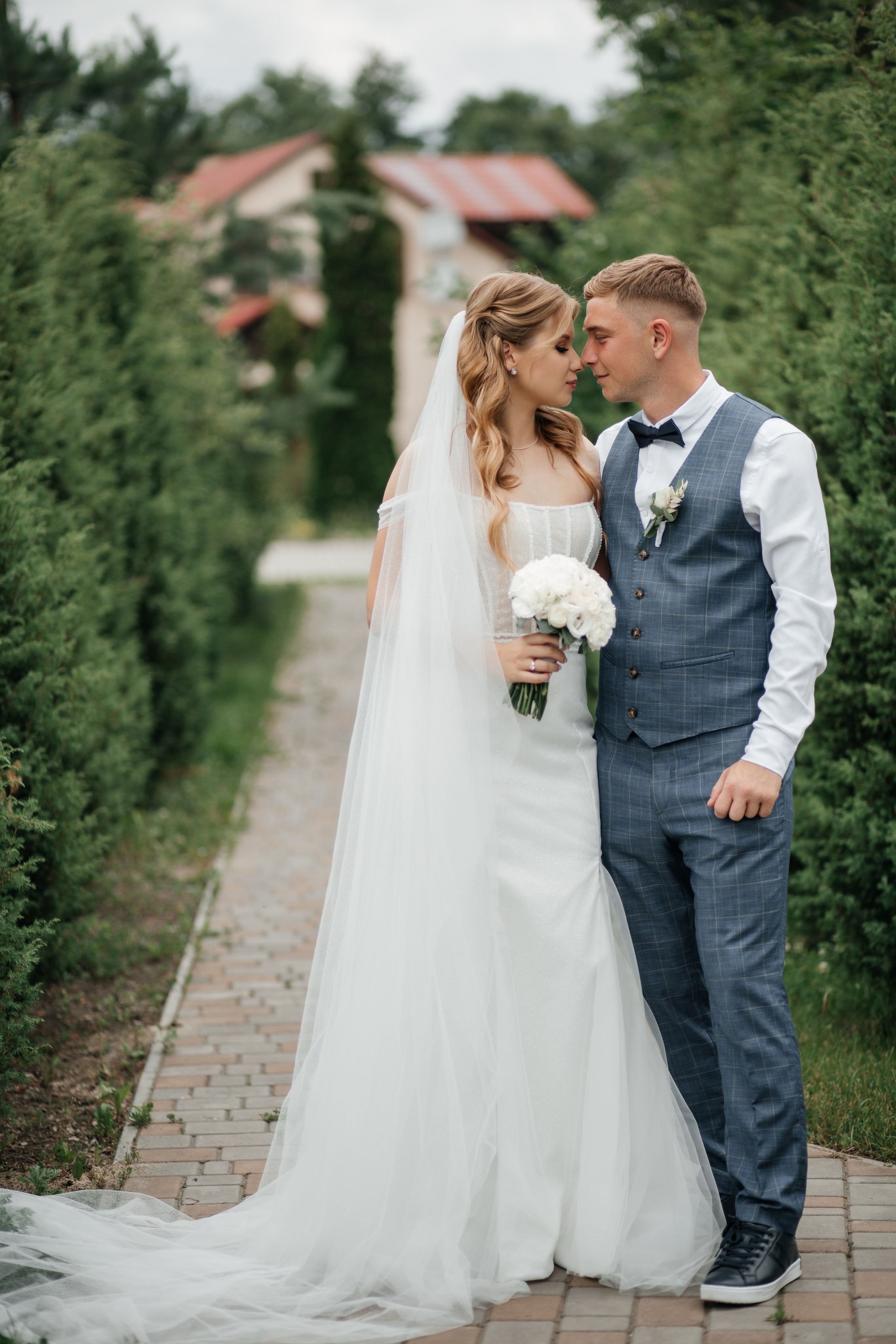 Свадебный фотограф в городе Ахтырка. Весільний і сімейний фотограф Вадим Чикало