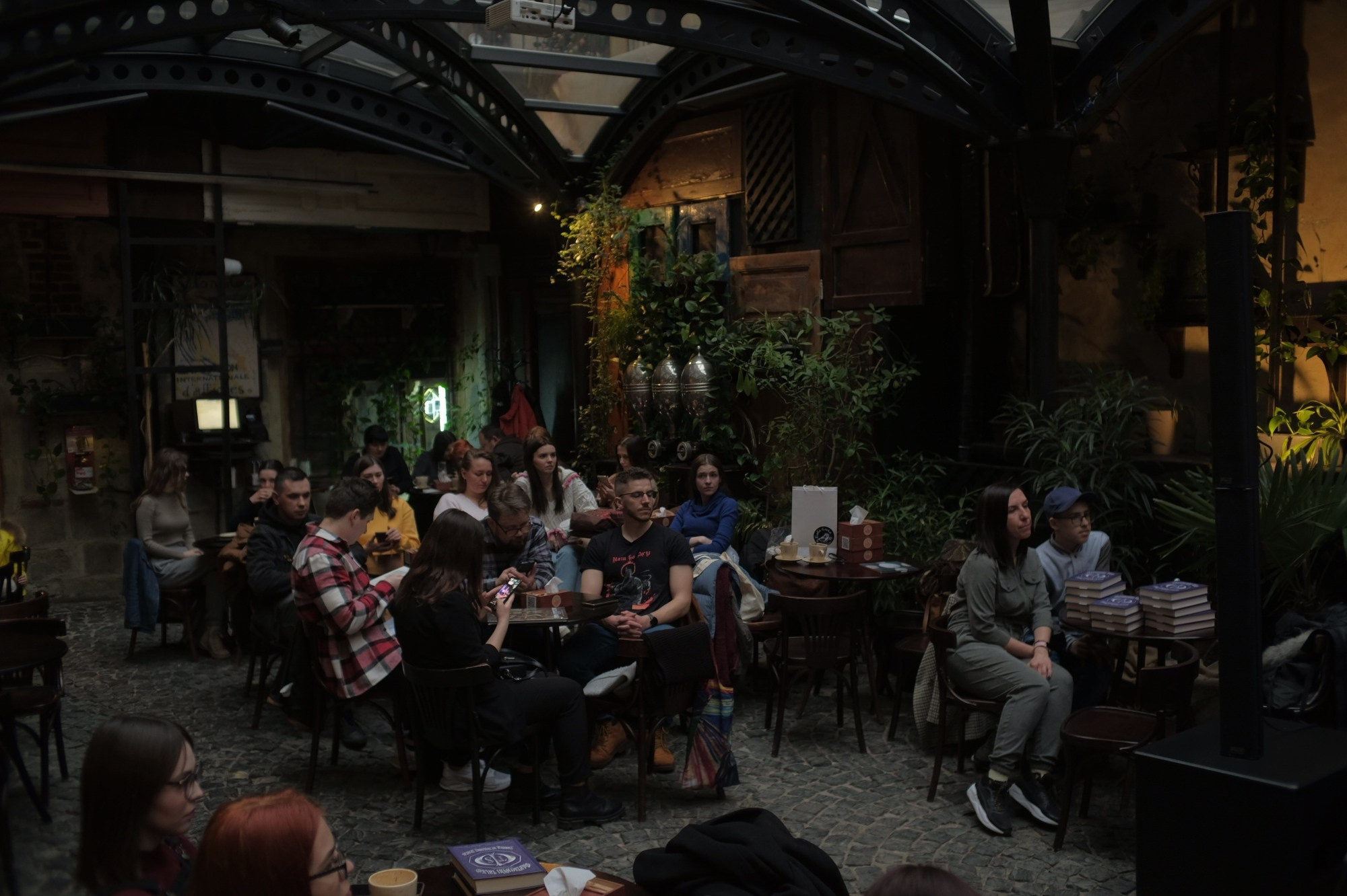 Видавництво «ЖОРЖ». Презентація книги. Фотограф Евгений Хиль | Львов Киев Днепр | Eugene Hill | Yevhenii Khil