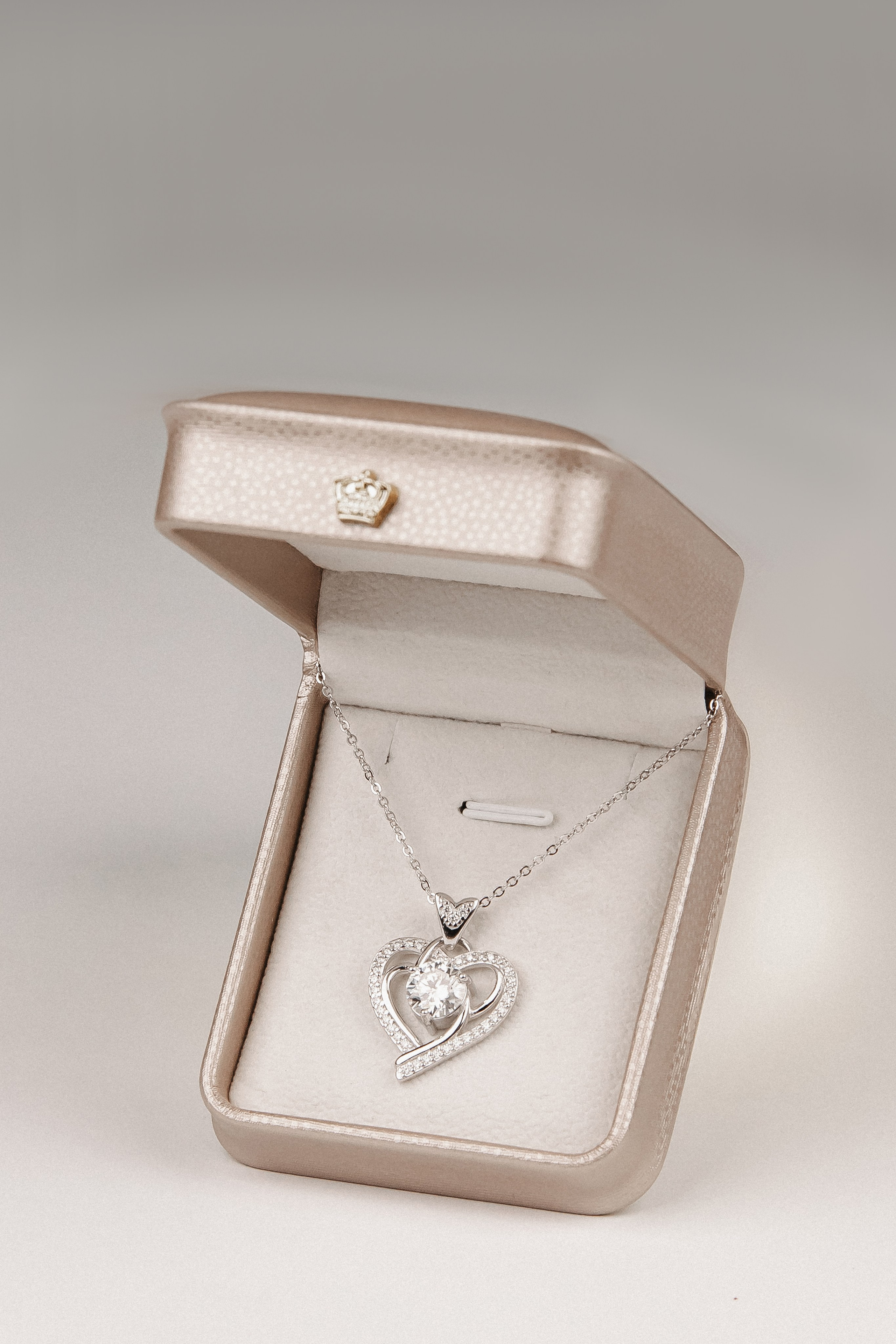 Кулон. Олег Мельник Фотограф Винница