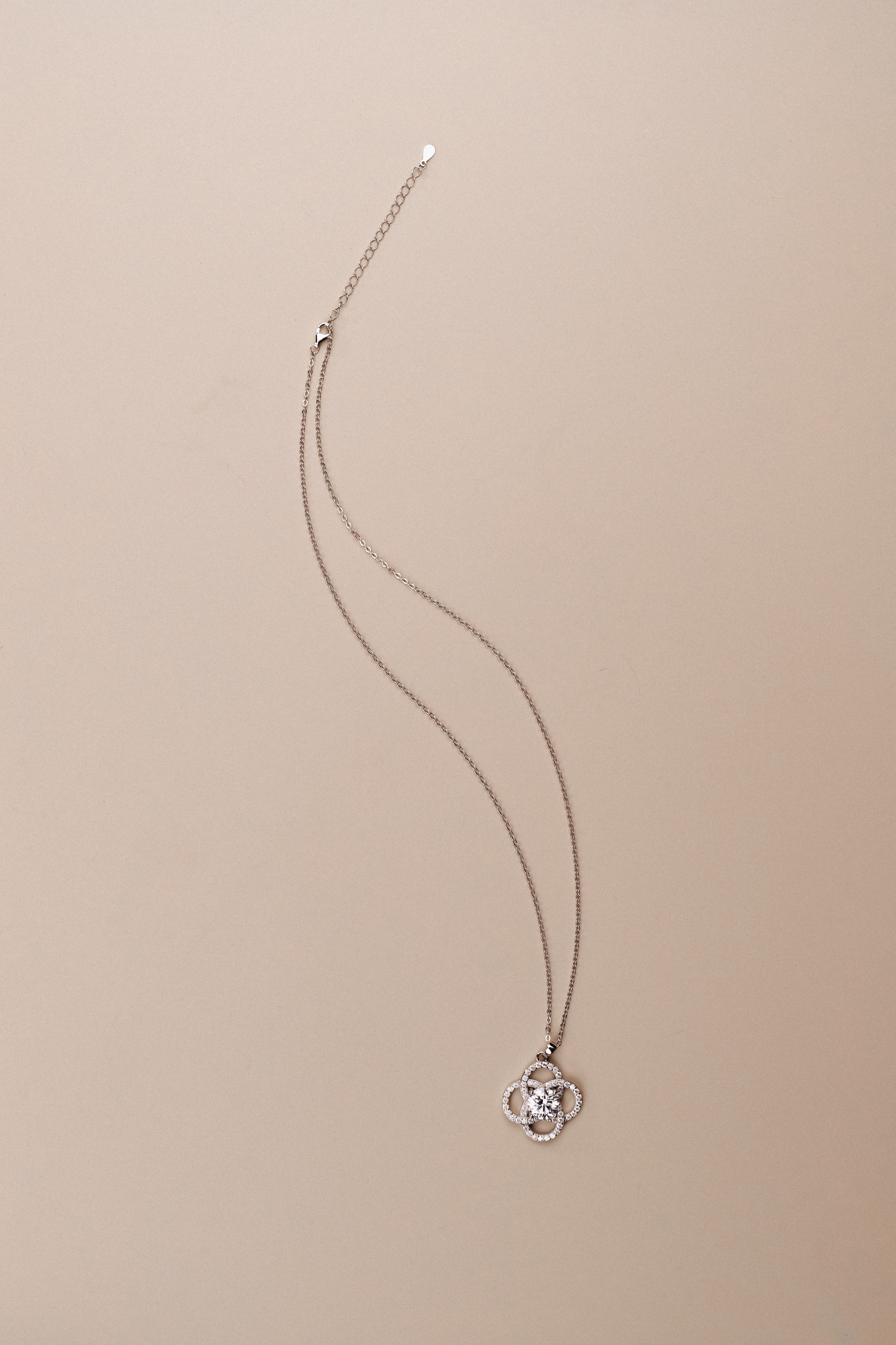 Кулон. Олег Мельник Фотограф Винница