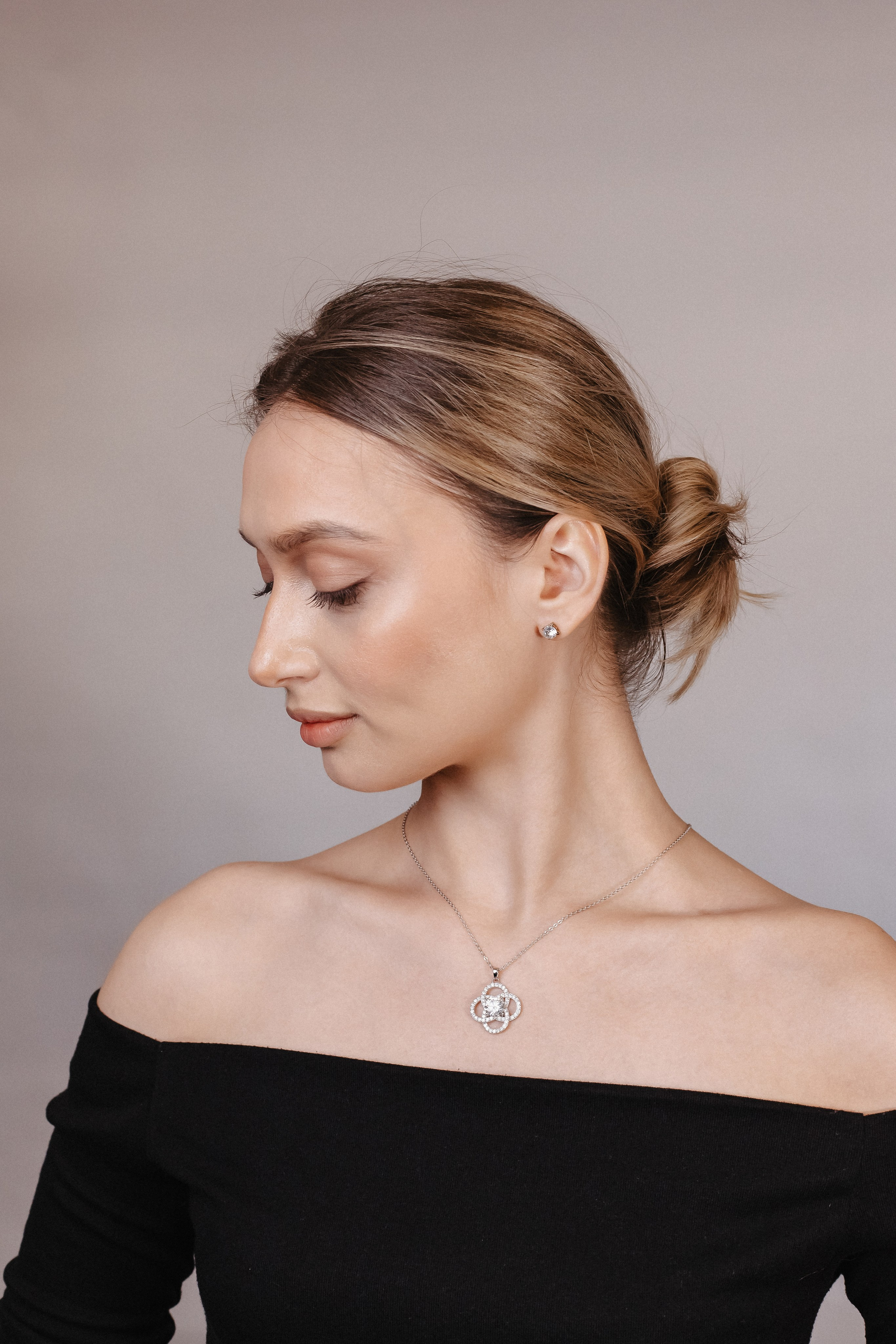 Кулон. Олег Мельник Фотограф Винница