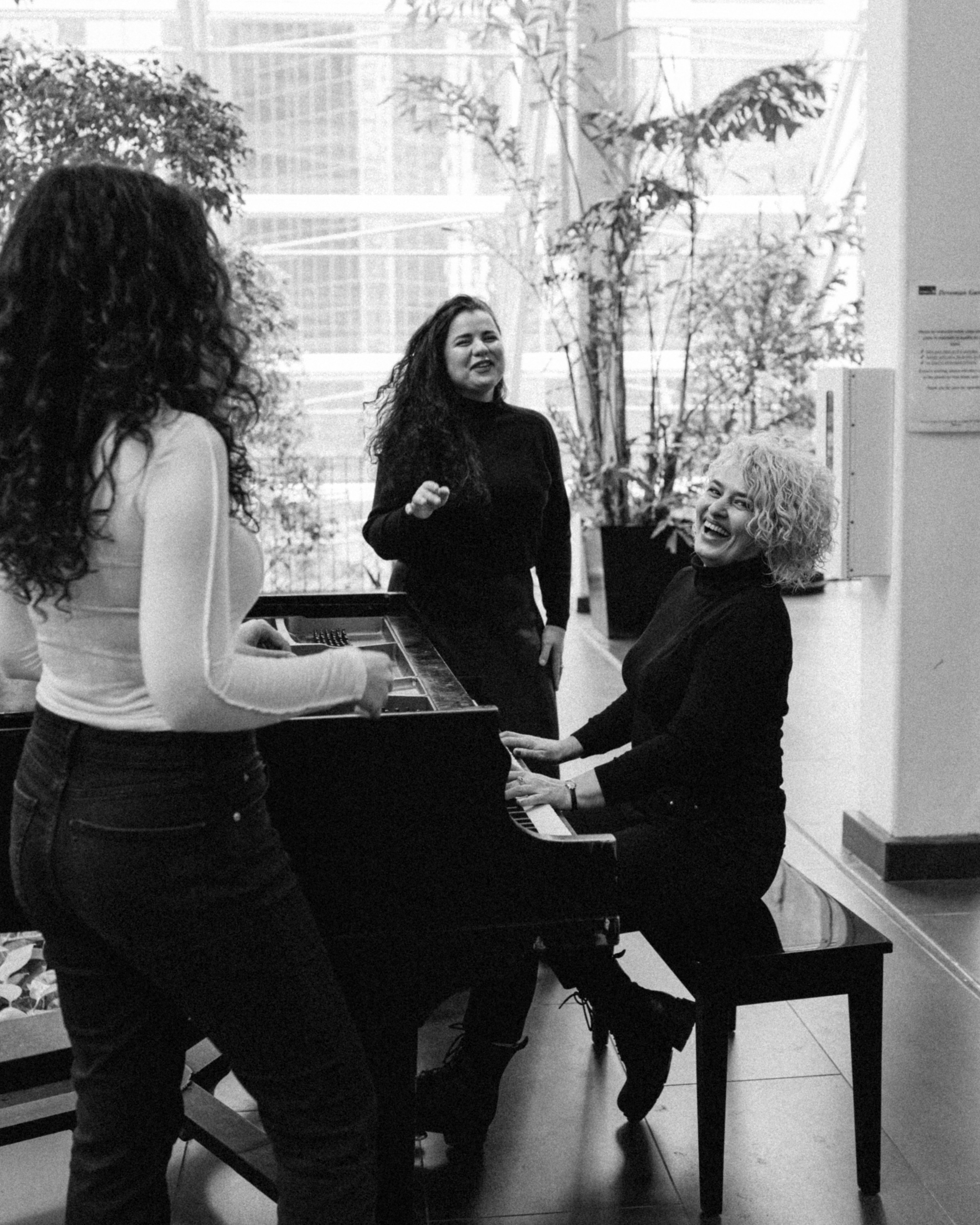 Family. Wedding and family photographer in Calgary