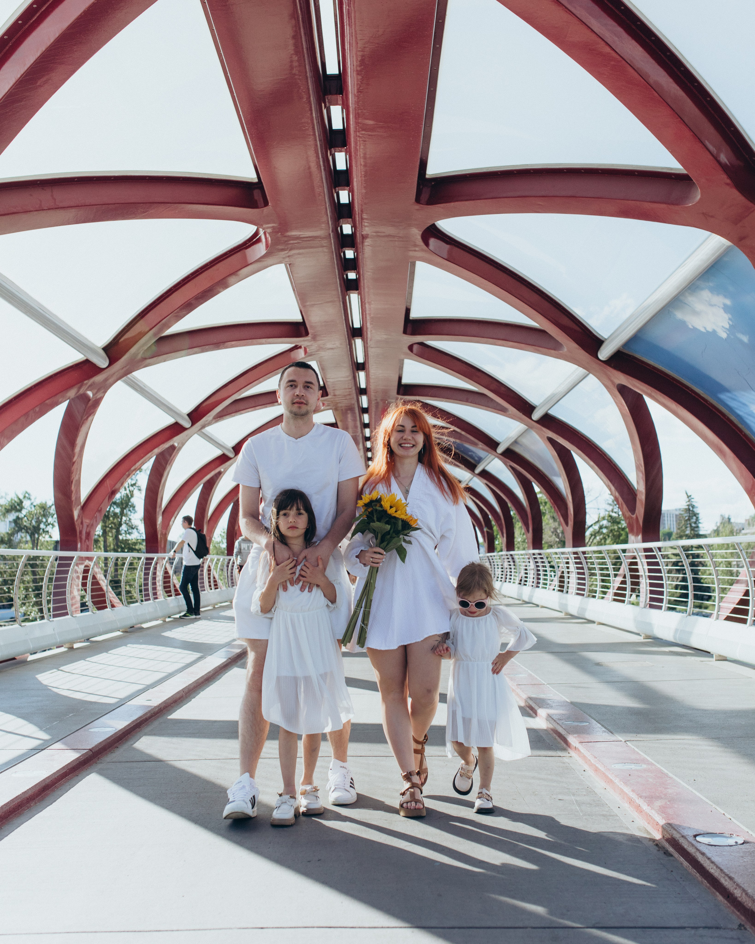 Alina family. Wedding and family photographer in Calgary