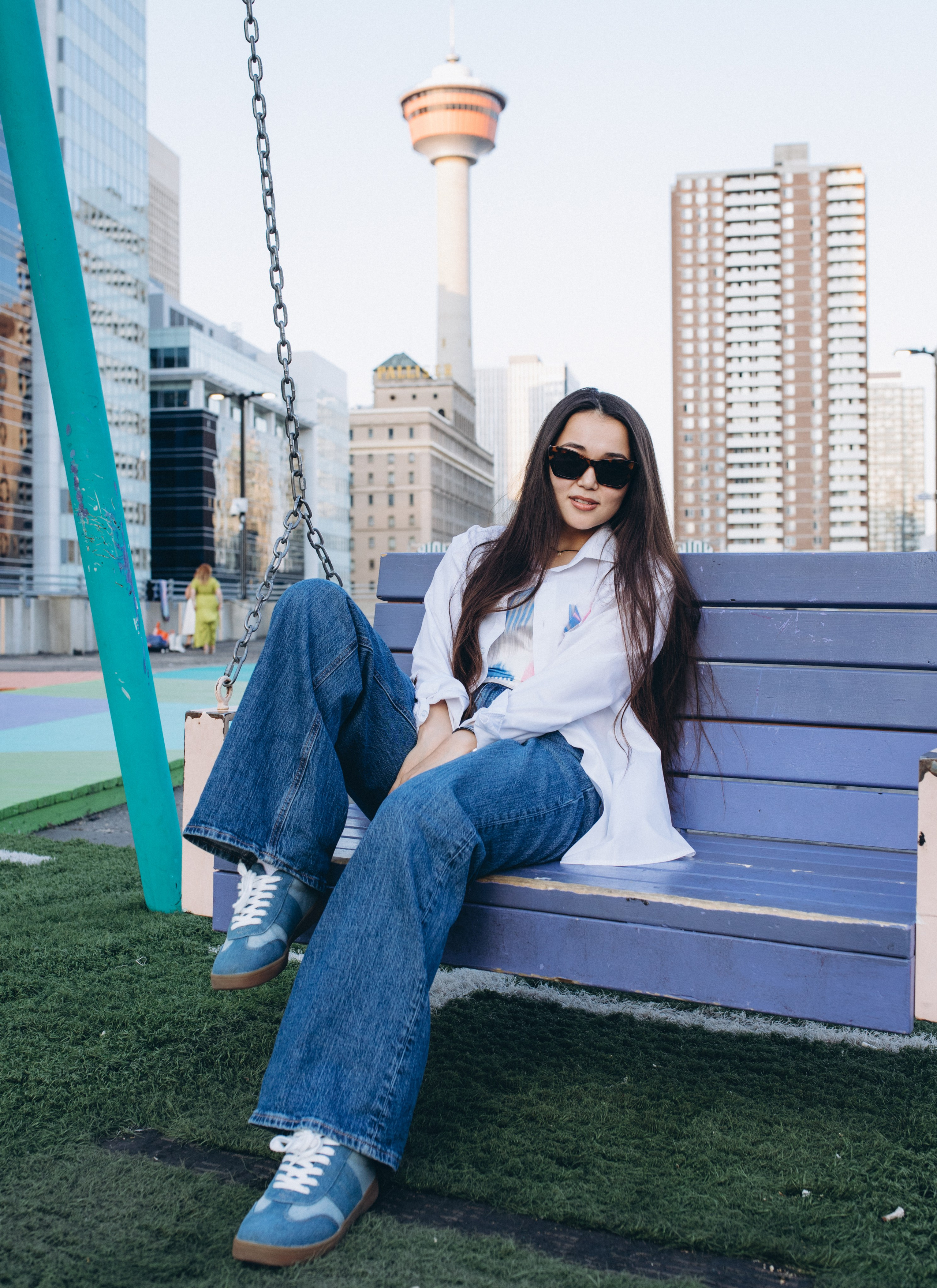 Madina. Wedding and family photographer in Calgary