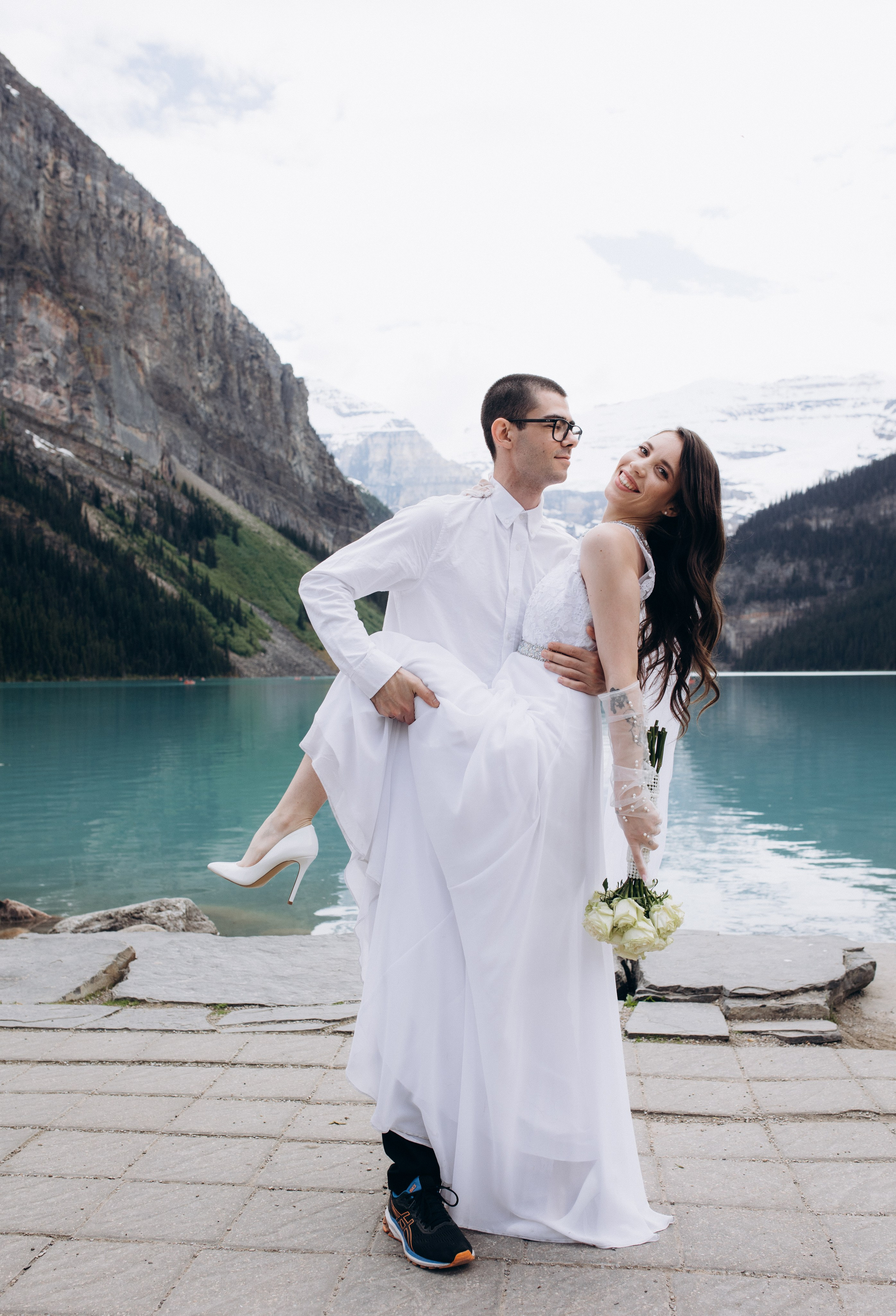 Olha & Ali. Wedding and family photographer in Calgary