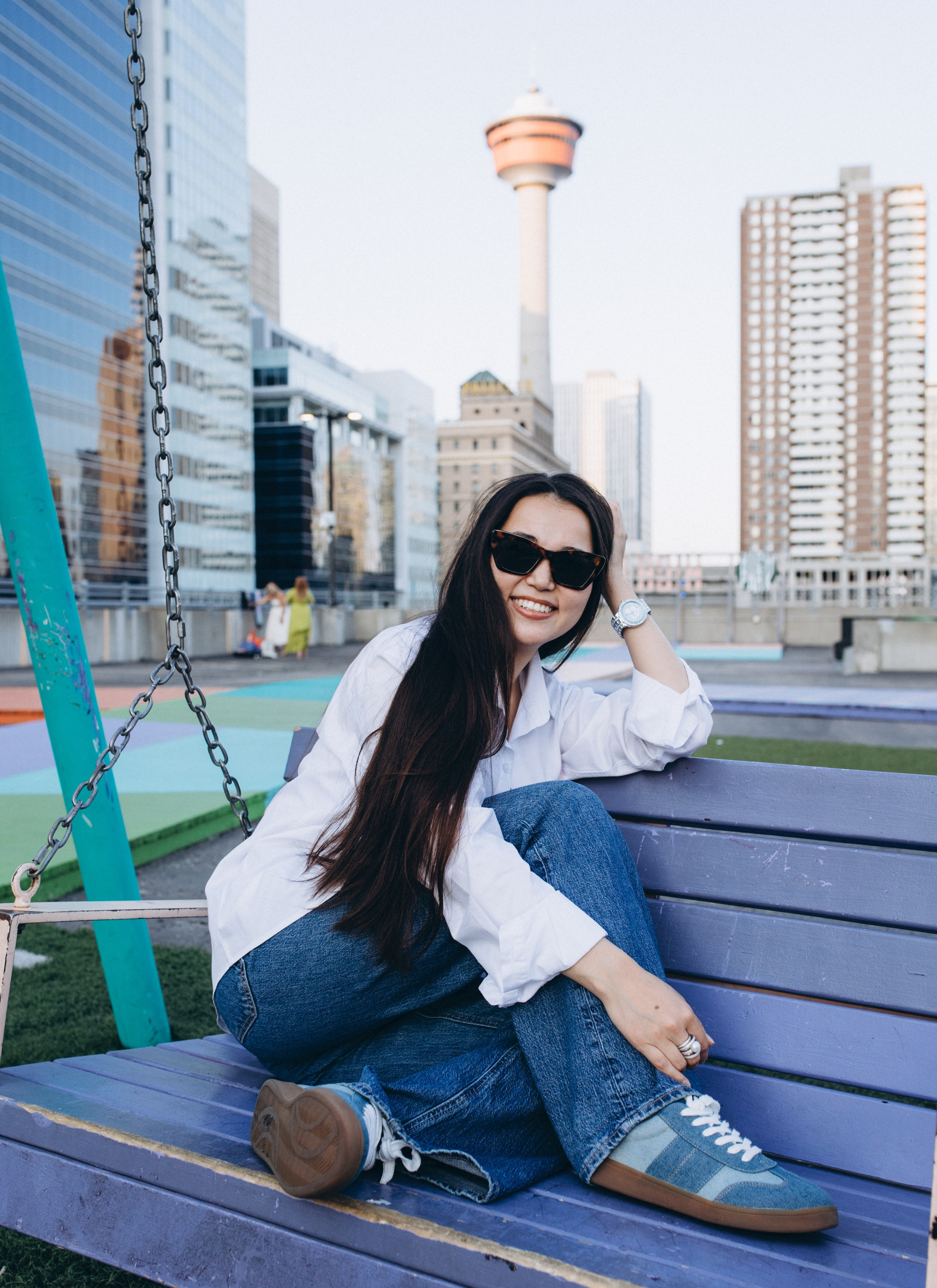 Madina. Wedding and family photographer in Calgary