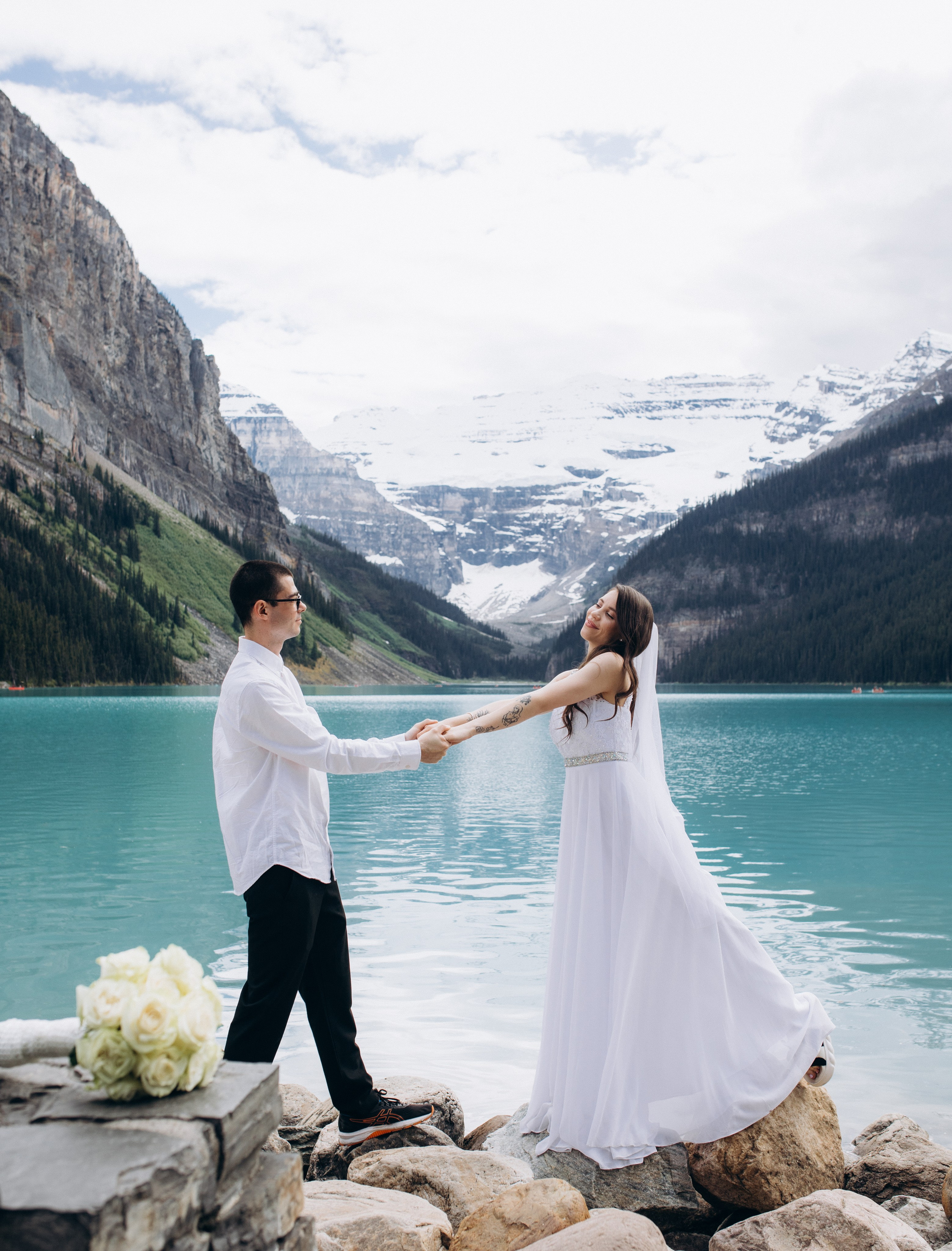 Olha & Ali. Wedding and family photographer in Calgary