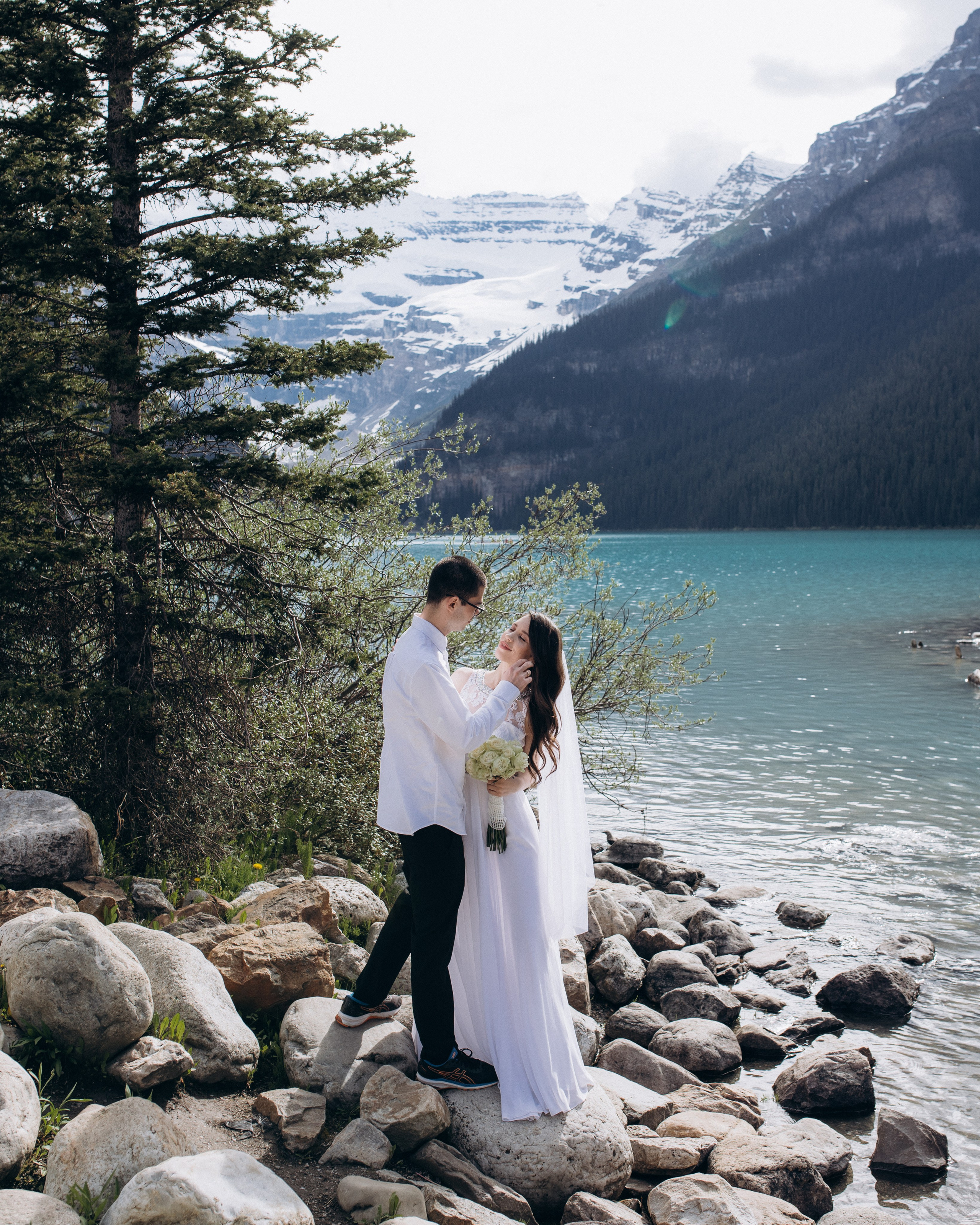Olha & Ali. Wedding and family photographer in Calgary