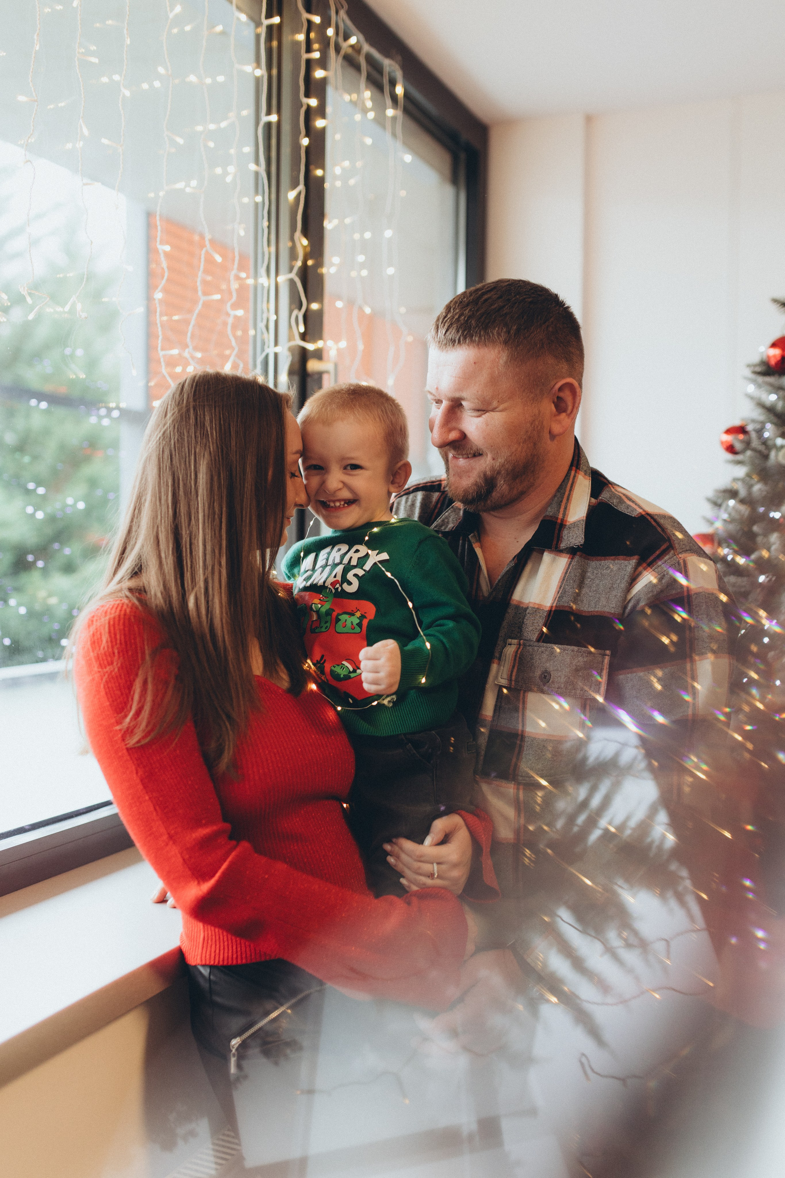 Family Ylia. Wedding and family photographer in Calgary