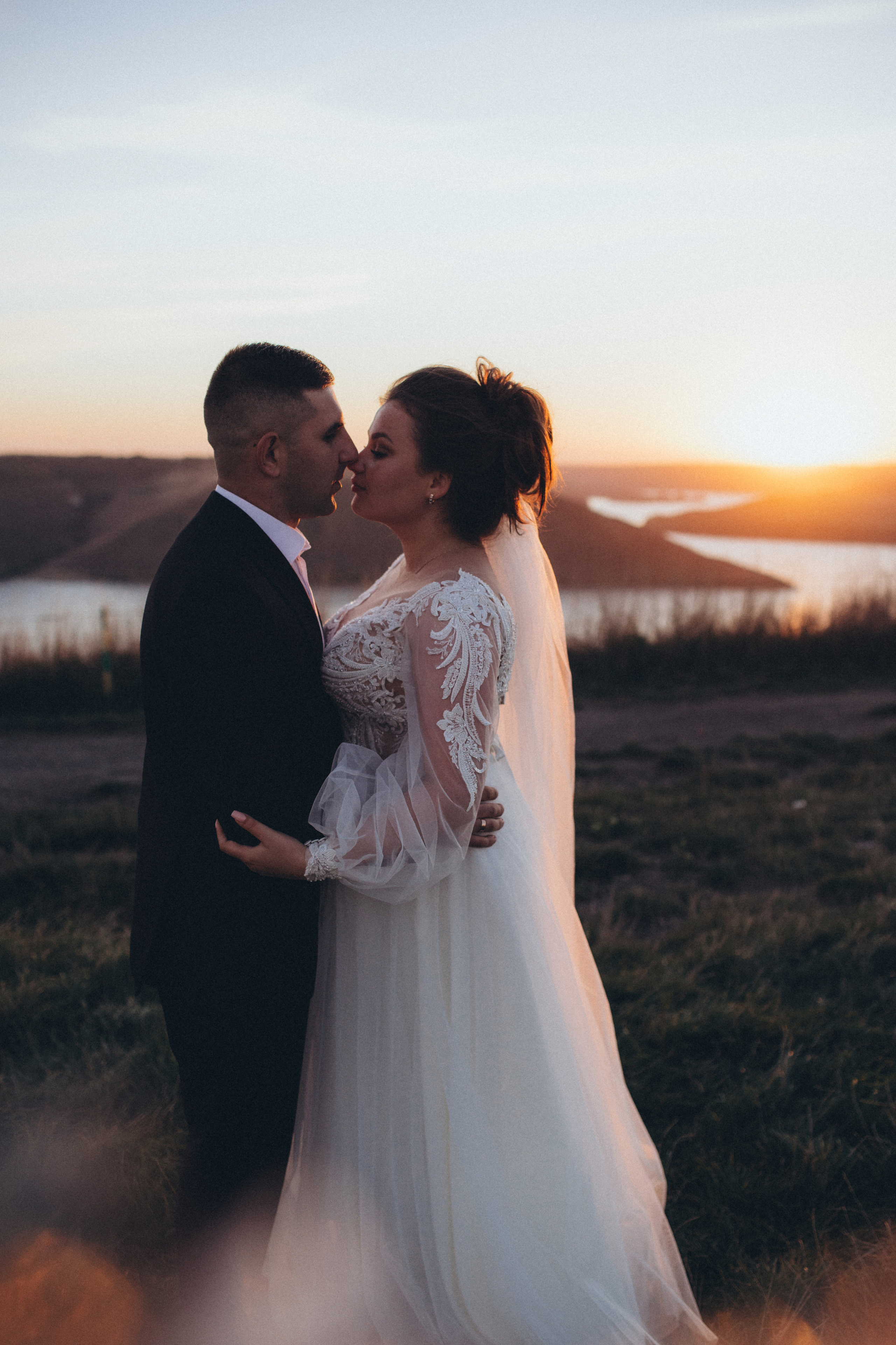 Natasha and Valik. Wedding and family photographer in Calgary