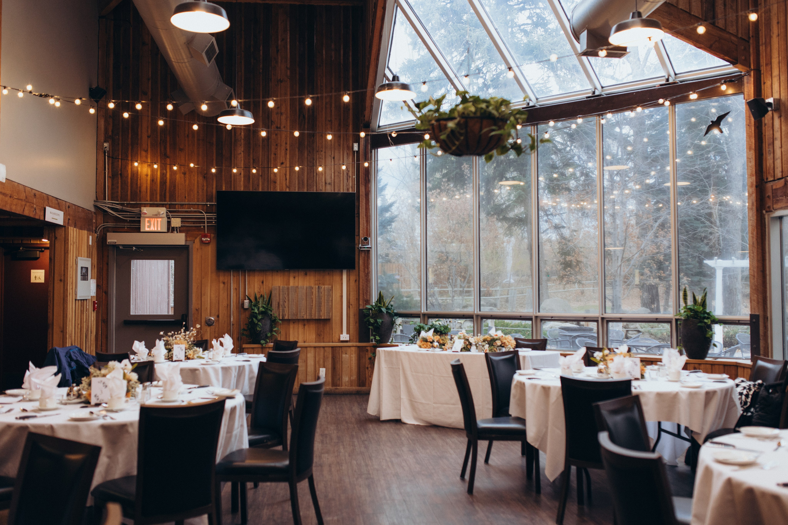 Matilda & Derek. Wedding and family photographer in Calgary