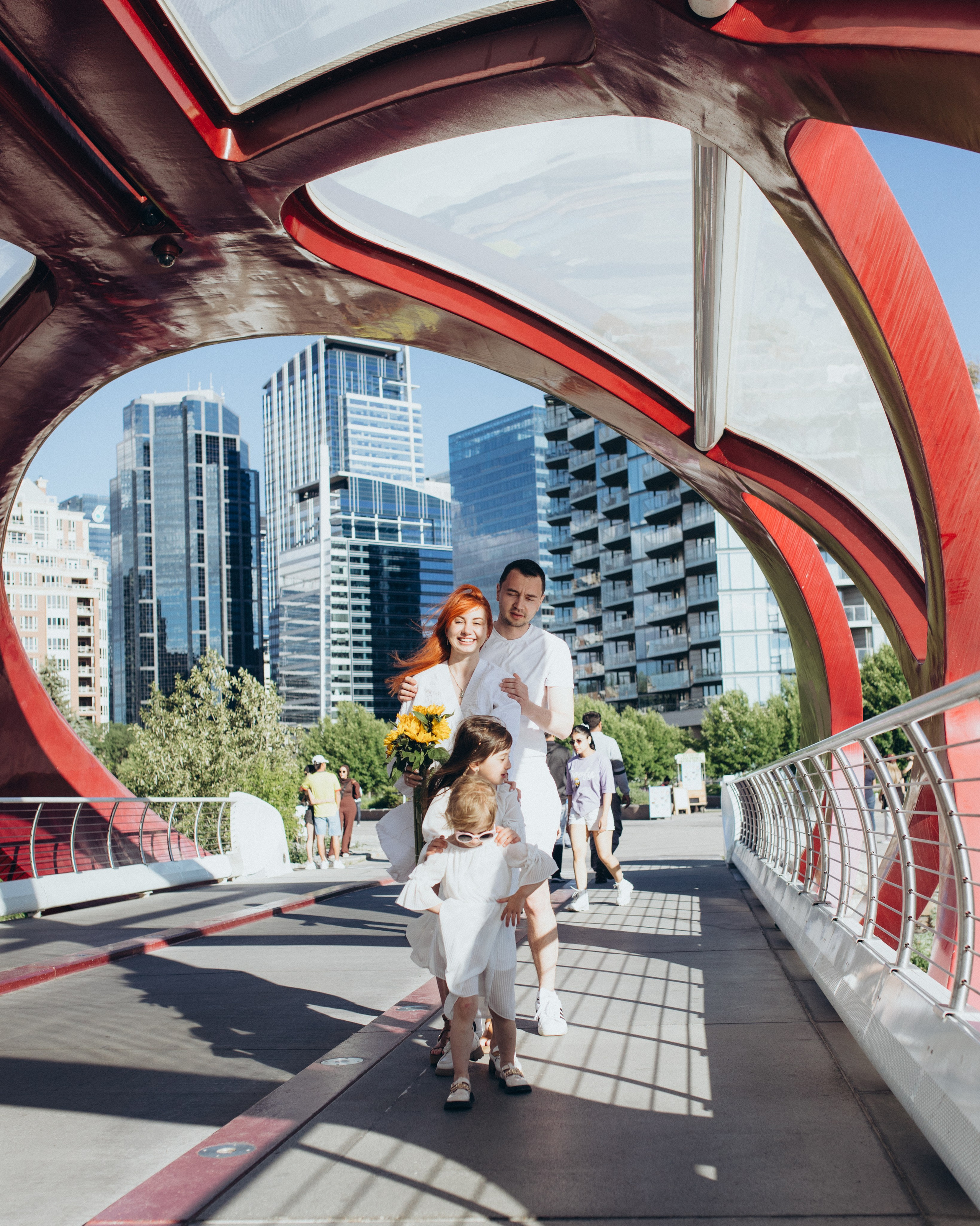 Alina family. Wedding and family photographer in Calgary