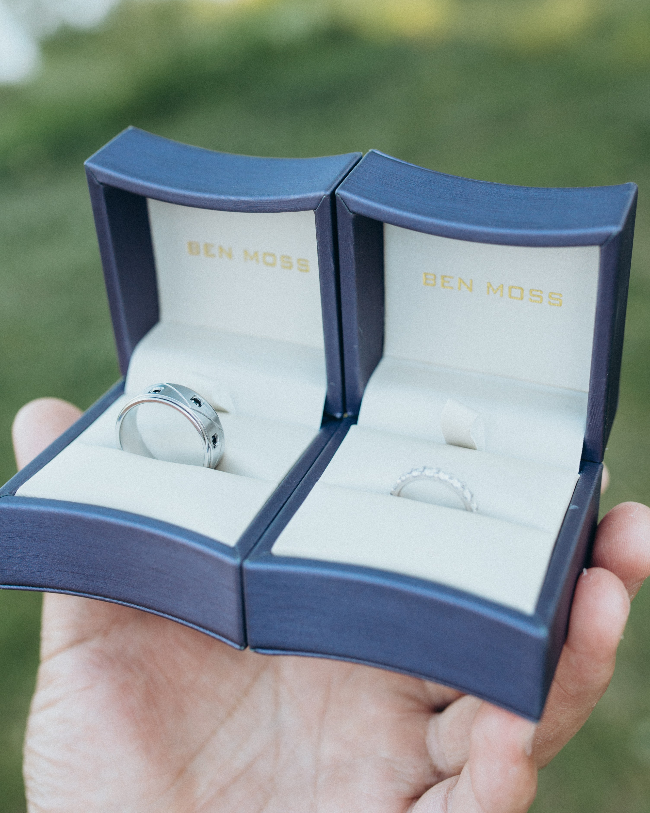 …. Wedding and family photographer in Calgary