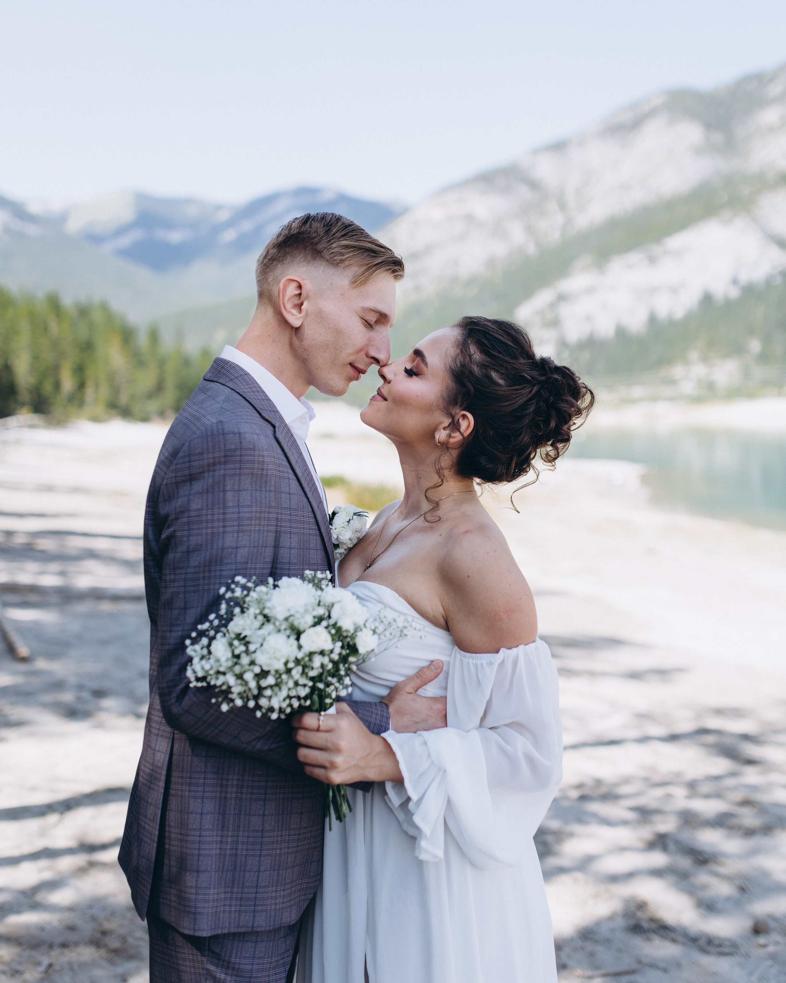 Nastya & Oleh. Wedding and family photographer in Calgary
