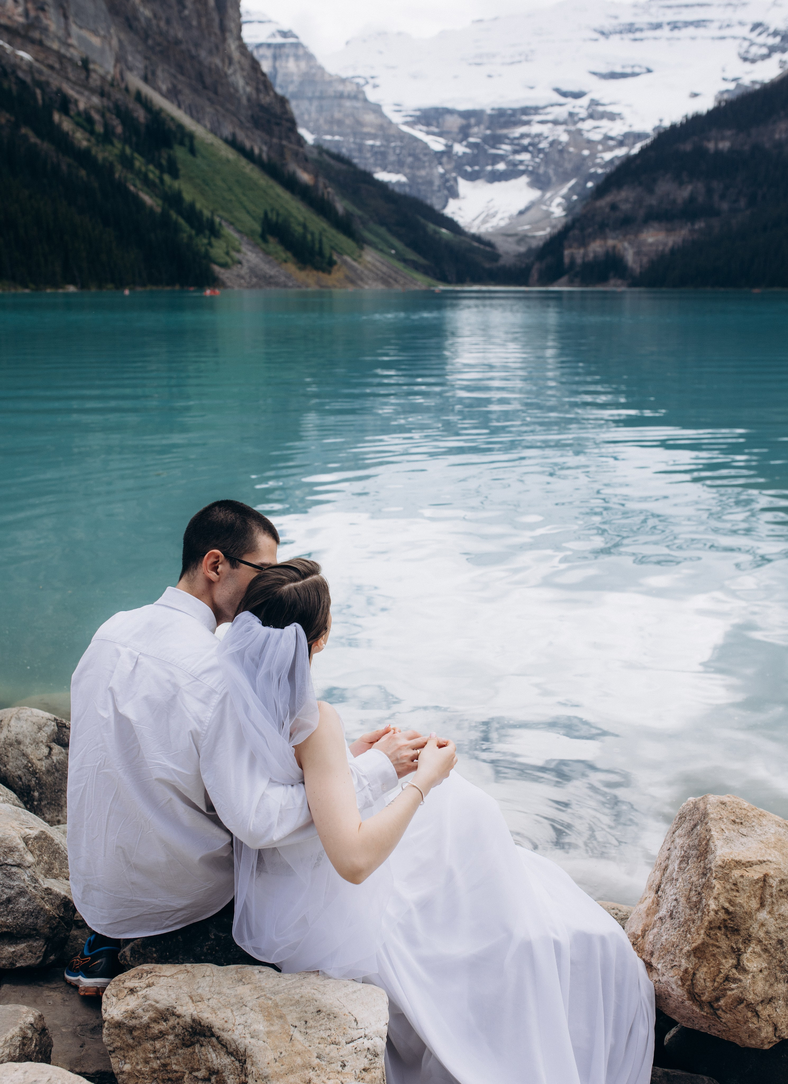 Olha & Ali. Wedding and family photographer in Calgary