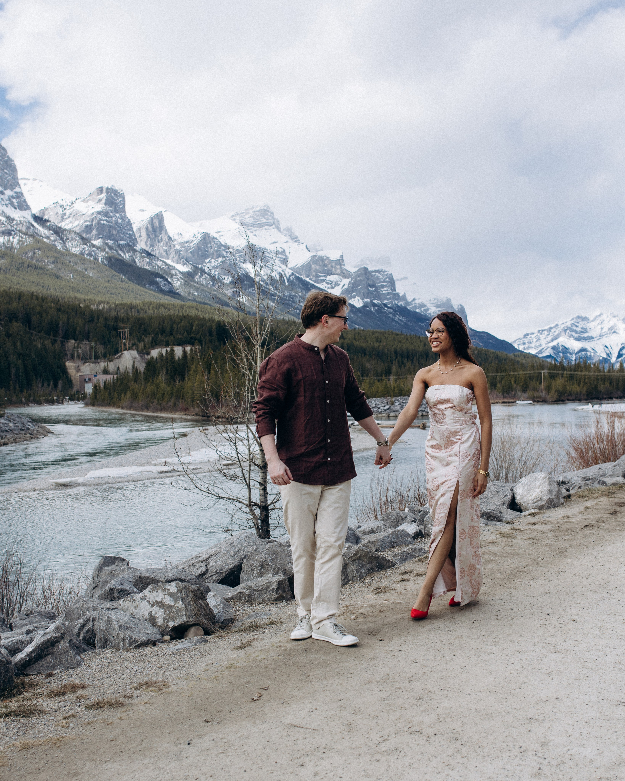Canmore. Wedding and family photographer in Calgary