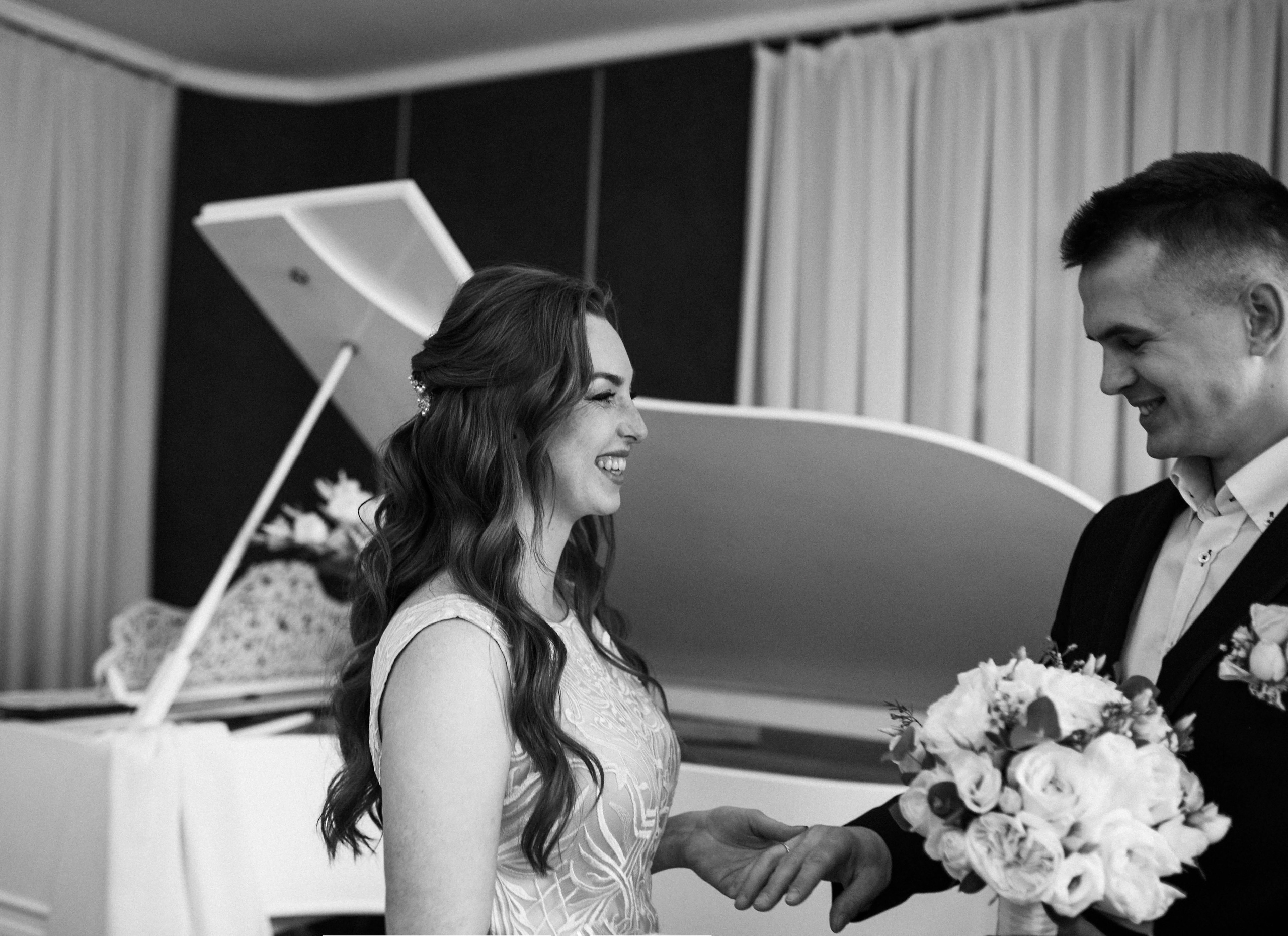 Anna and Sasha. Wedding and family photographer in Calgary